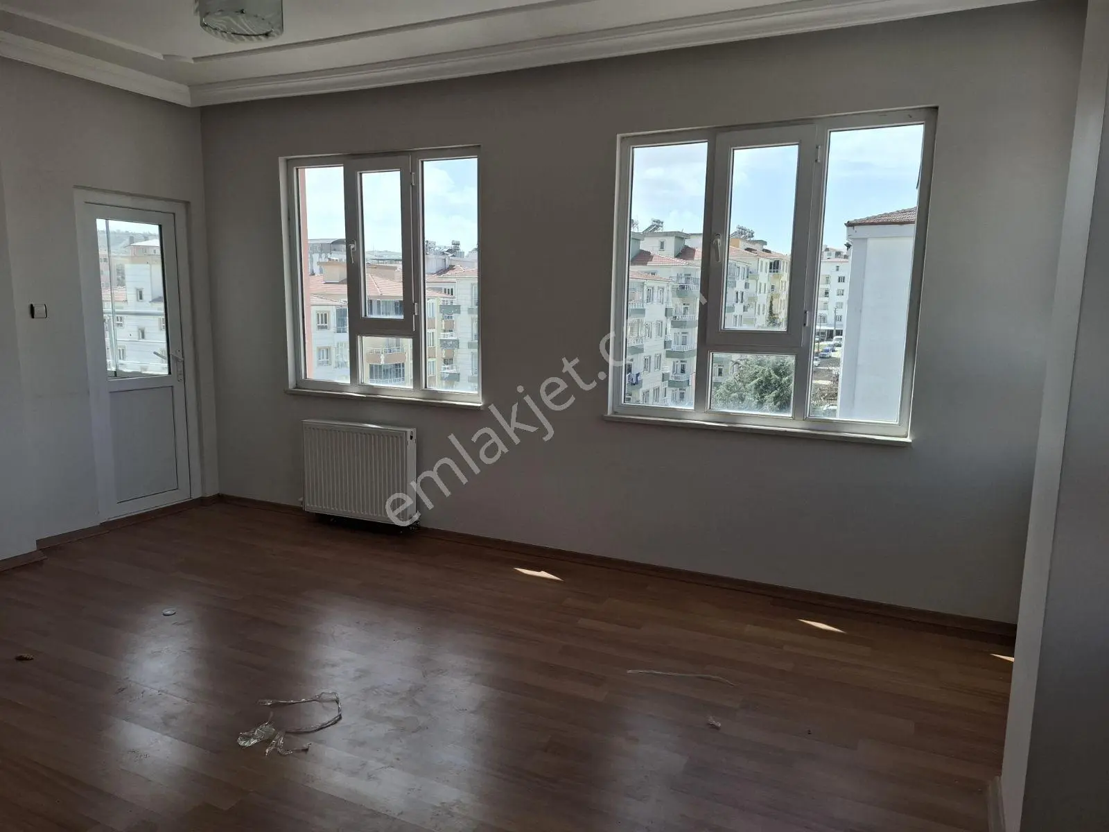 Hakev'den Erdemoğlu Merkezi Konumda Kiralık 3+1 Geniş Daire - Görsel 8