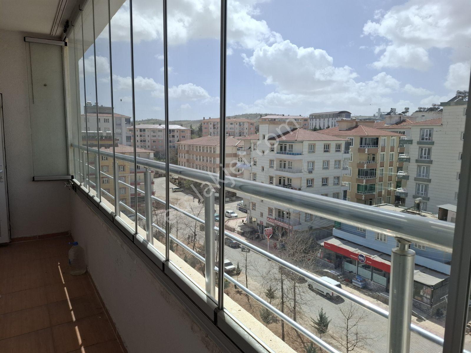 Hakev'den Erdemoğlu Merkezi Konumda Kiralık 3+1 Geniş Daire - Görsel 18