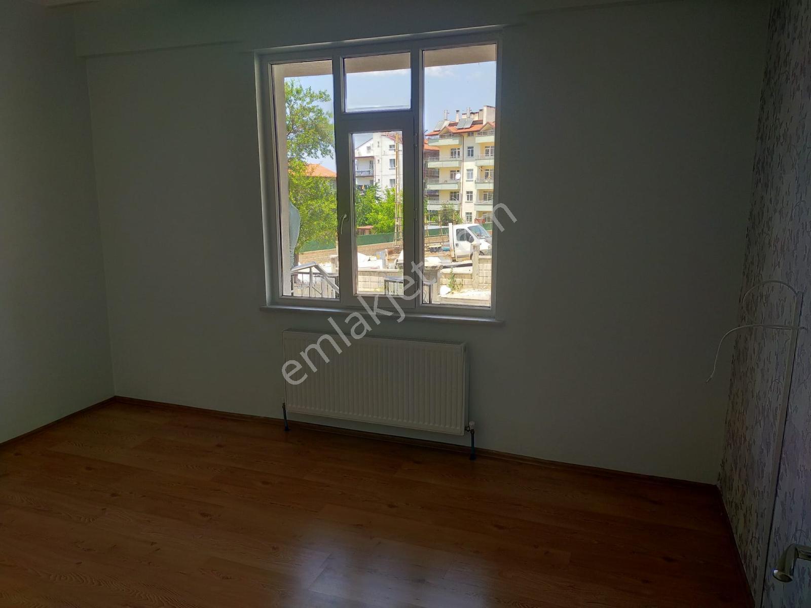 Konya Beyşehir Yeni Mahallede Satılık Bakımlı Ferah Daire 3+1 - Görsel 12