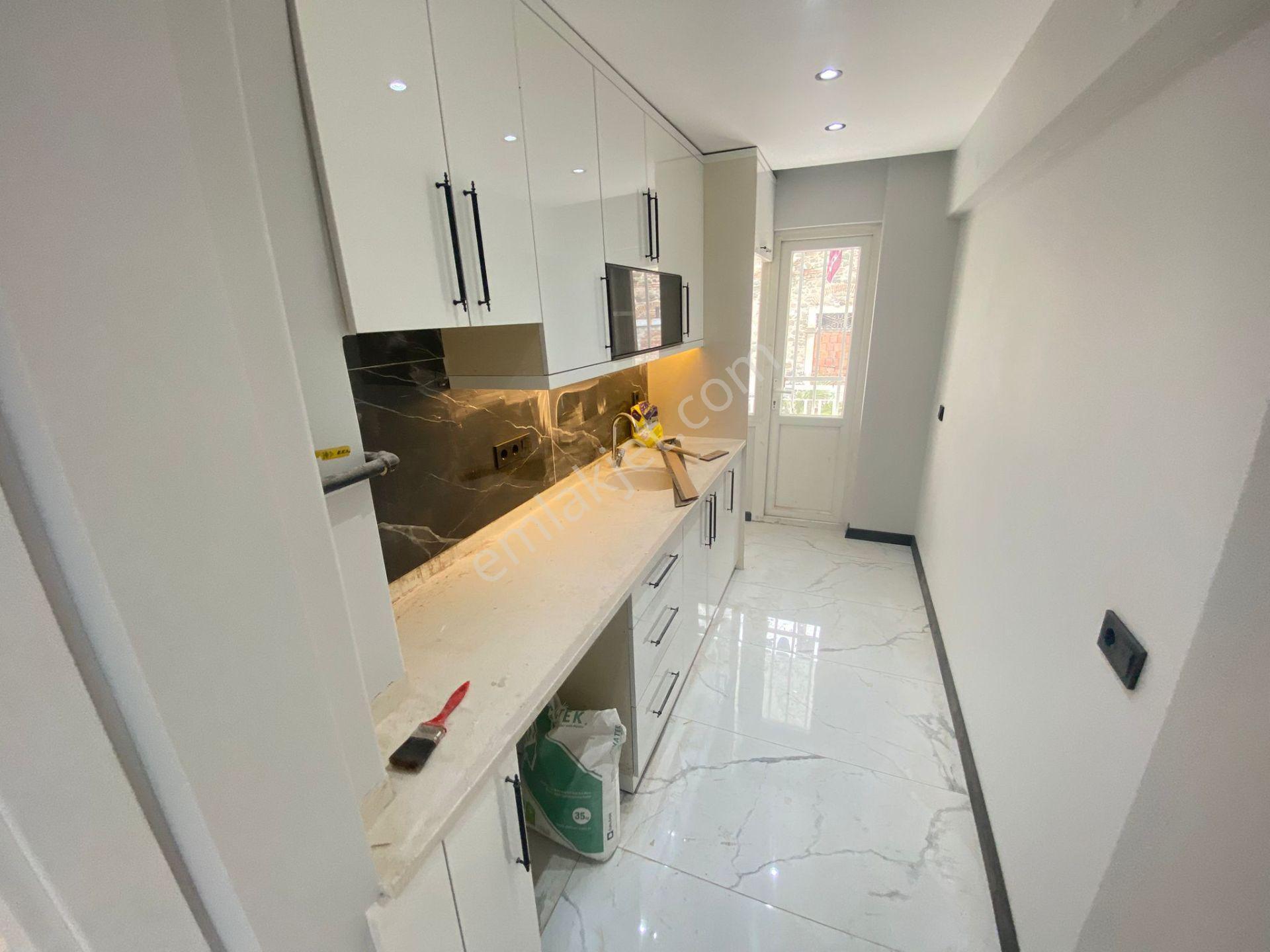 Acil Konak Zeytinlik Mahallesinde 2+1 85m2 Arakat Full Tadilatlı Satılık Daire - Görsel 24