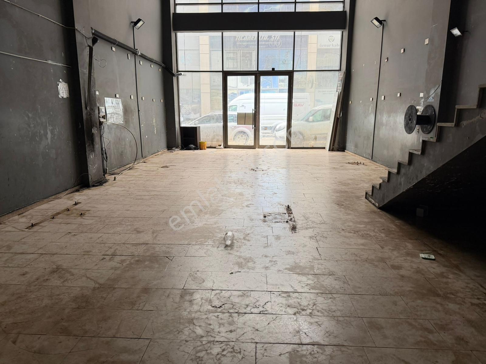 İvedik Osb Arıkanlar Grand Plaza'da Satılık İşyeri - Görsel 5