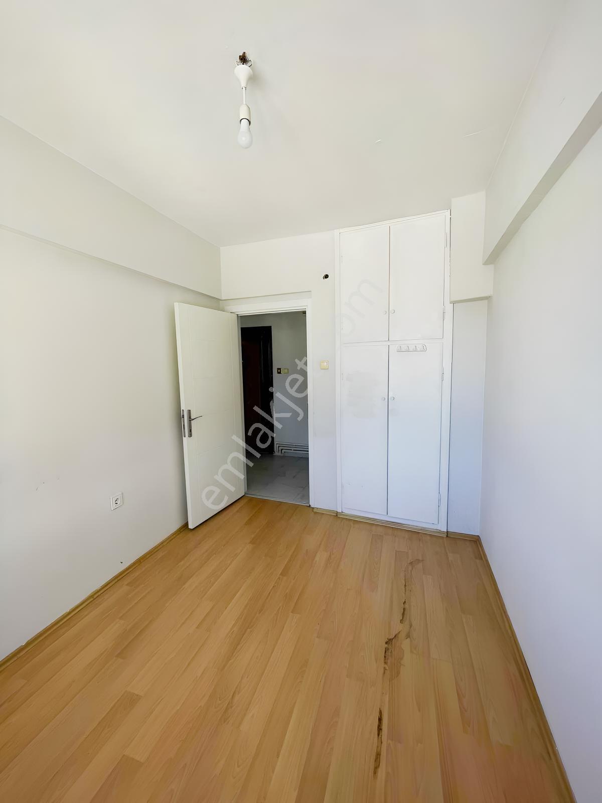 Bahçelievler Mahallesin'de 2+1 Kiralık Daire ( Merkezi Konum ) - Görsel 21