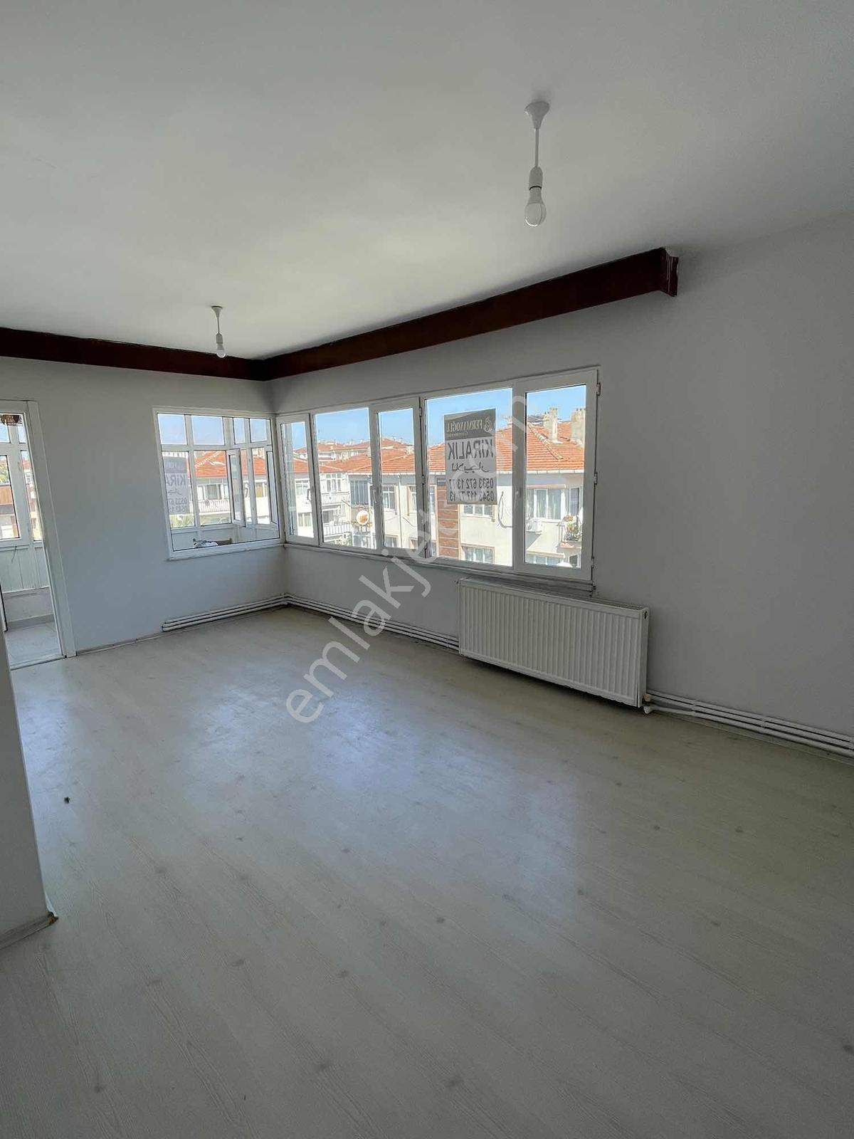 Bahçelievler Mahallesin'de 2+1 Kiralık Daire ( Merkezi Konum ) - Görsel 19