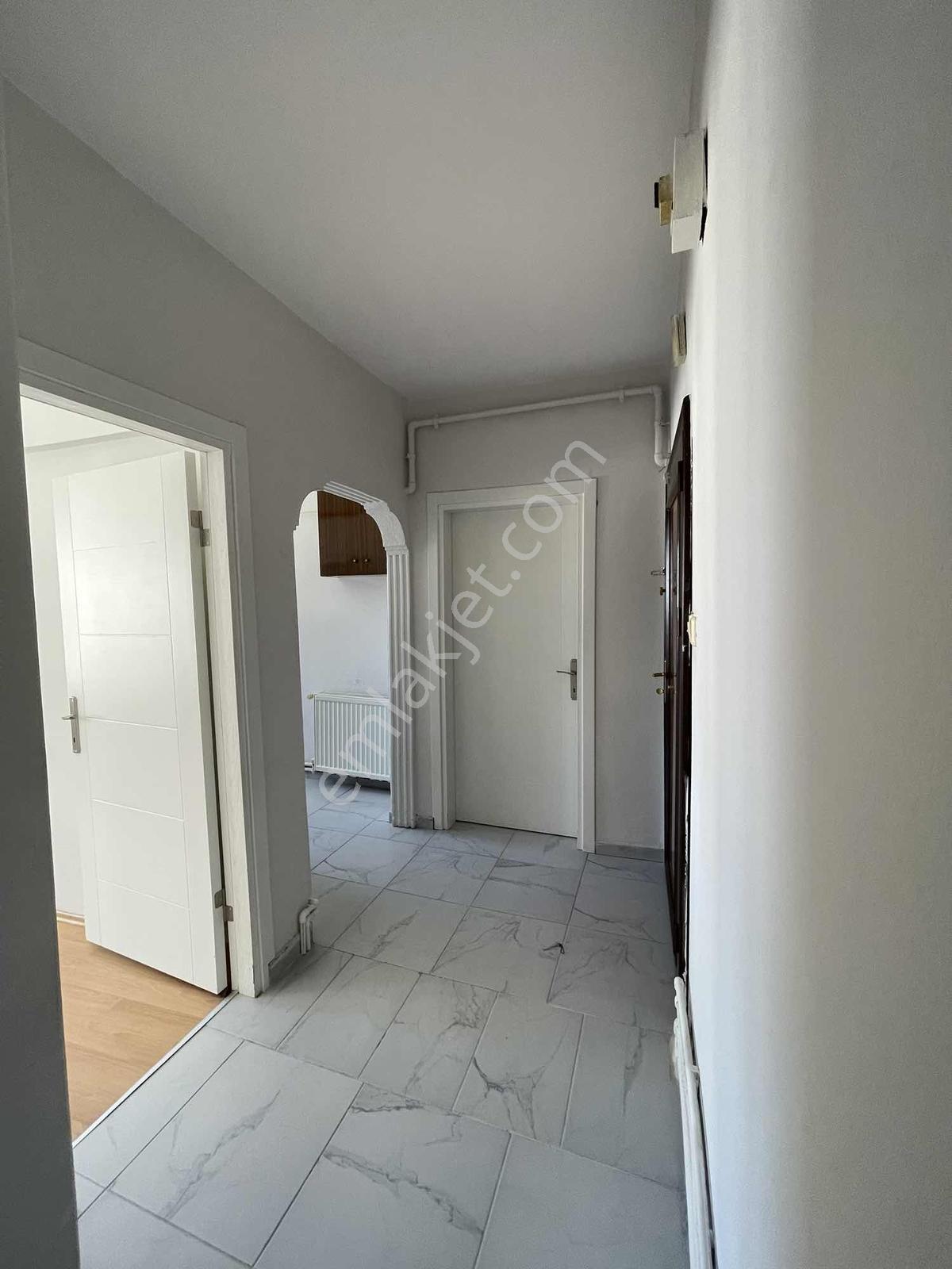 Bahçelievler Mahallesin'de 2+1 Kiralık Daire ( Merkezi Konum ) - Görsel 18