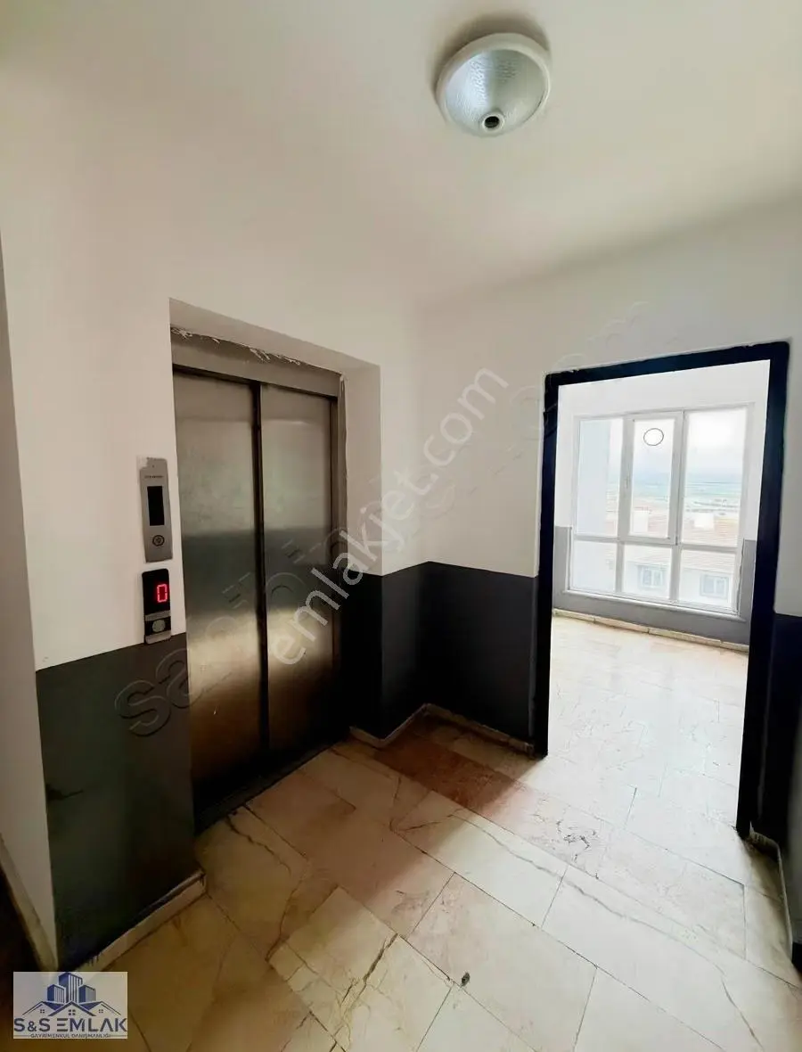 S&s Emlak'dan Balıkesir Toki Yeni Mahalle'de Kiralık 1+1 Daire - Görsel 2