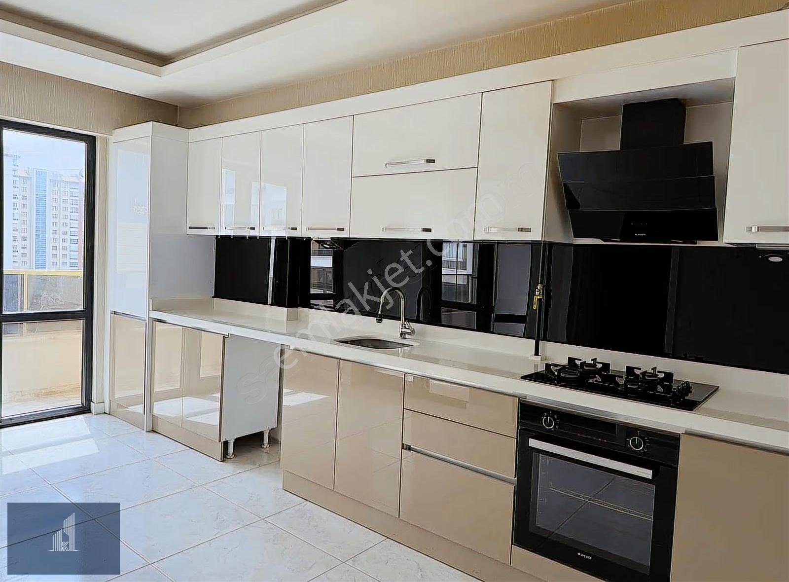 Kadir Dikici'den Güzelkentte Satılık Park Manzaralı 3+1 Daire - Görsel 35
