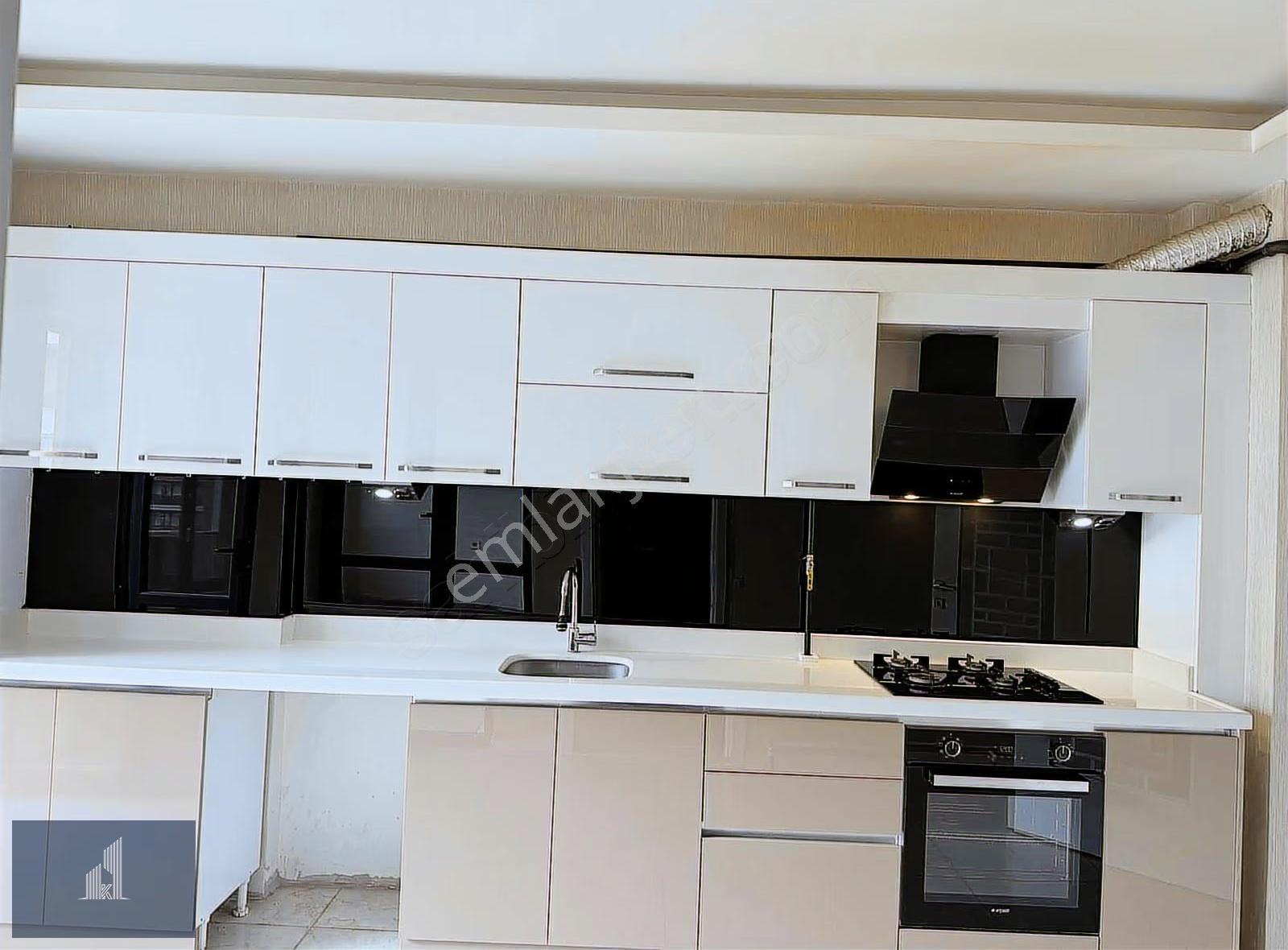 Kadir Dikici'den Güzelkentte Satılık Park Manzaralı 3+1 Daire - Görsel 3