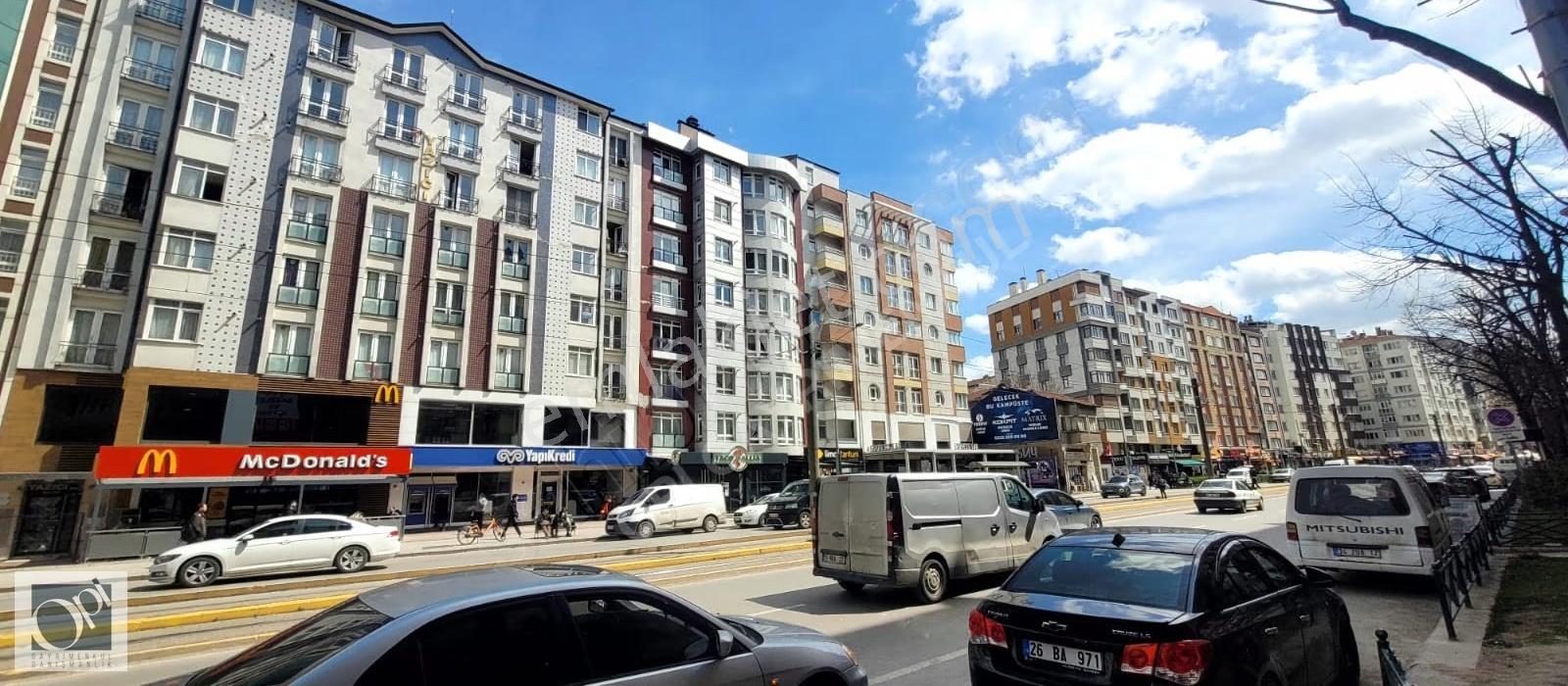Yenibağlar Yılmaz Büyükerşen Bulvarında 2+1 Satılık Fırsat Daire - Görsel 3