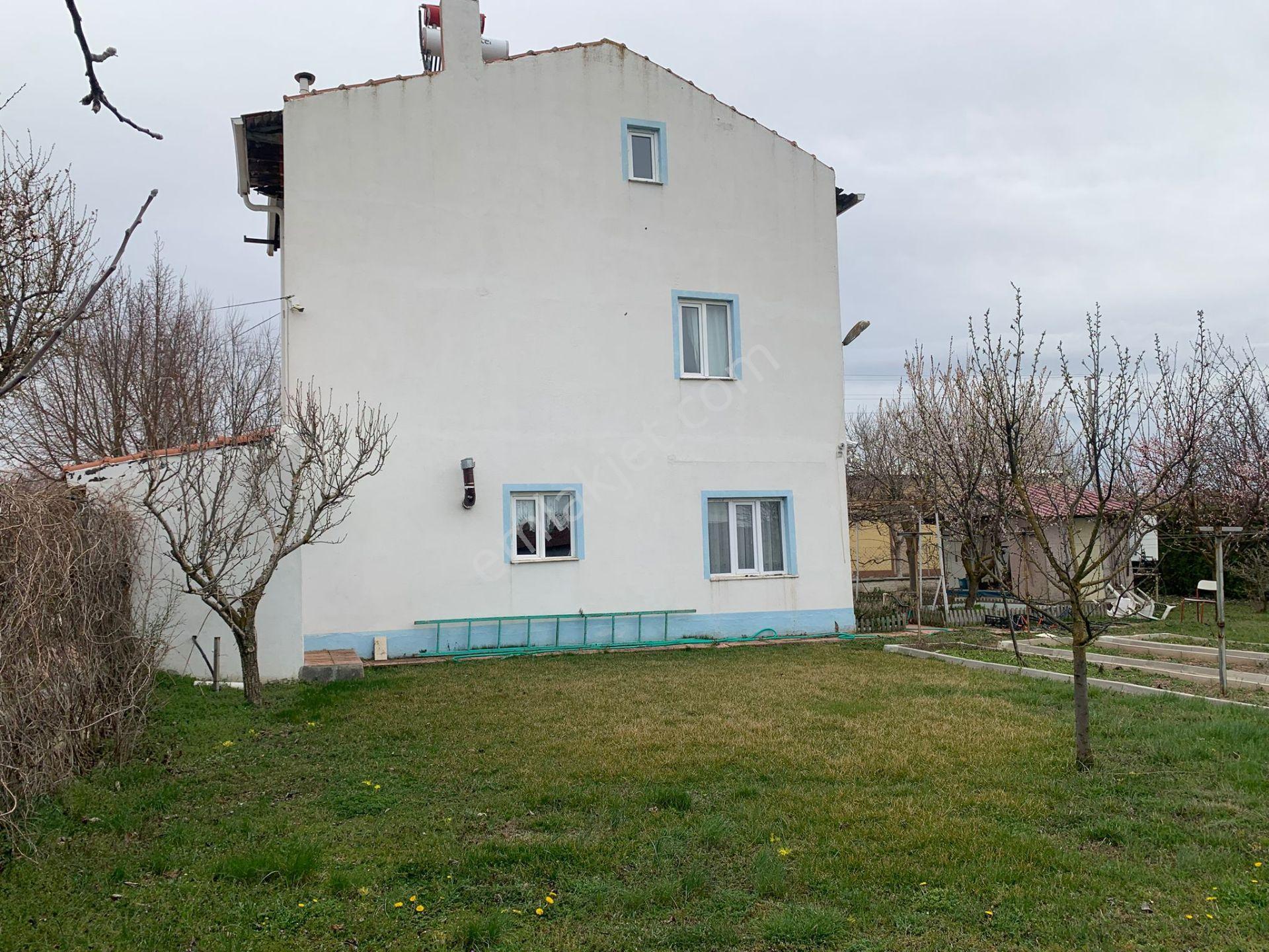 İmişehir Köy İçi, Köşebaşı 3 Katlı Ev - Görsel 18