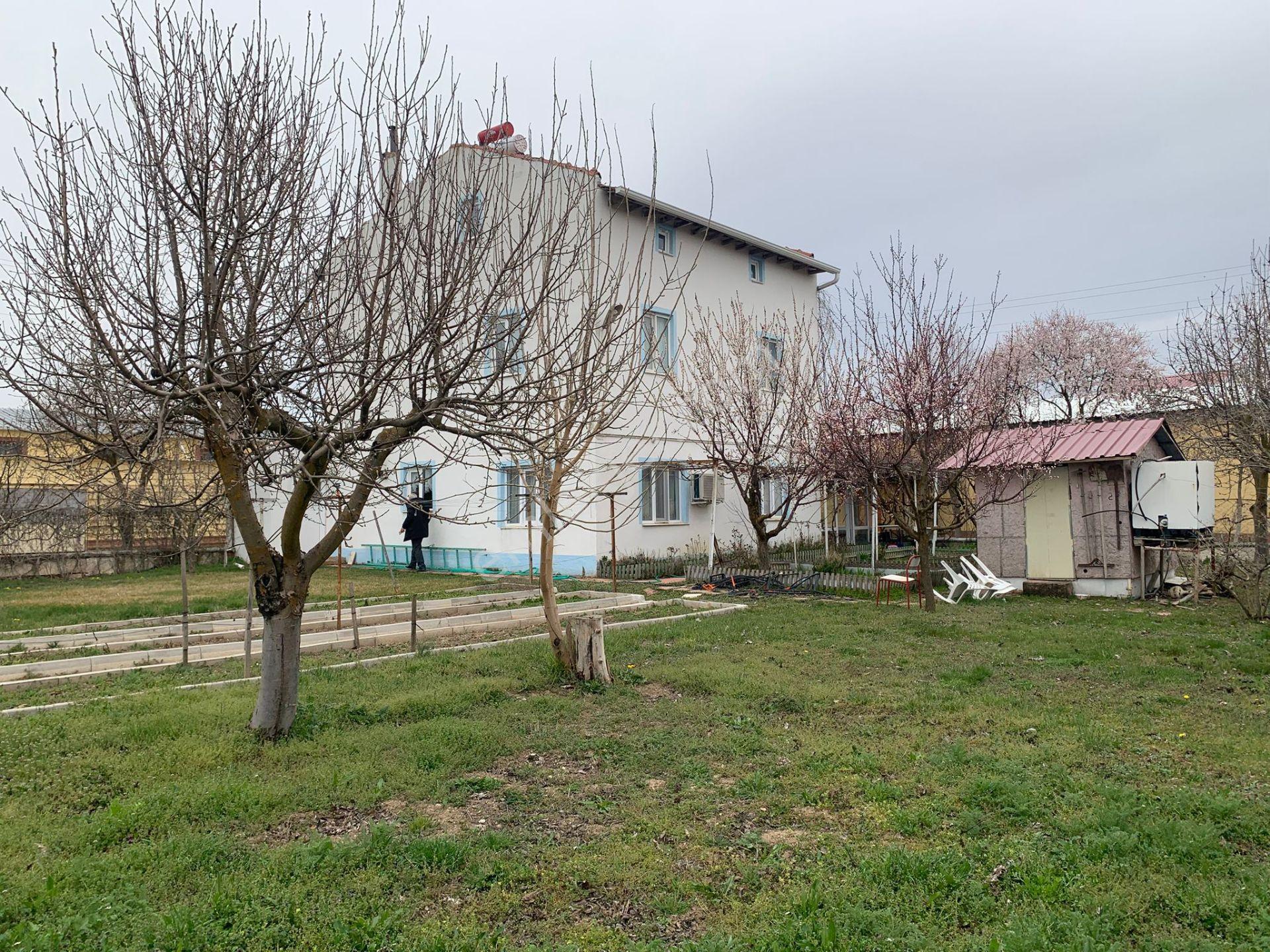 İmişehir Köy İçi, Köşebaşı 3 Katlı Ev - Görsel 15