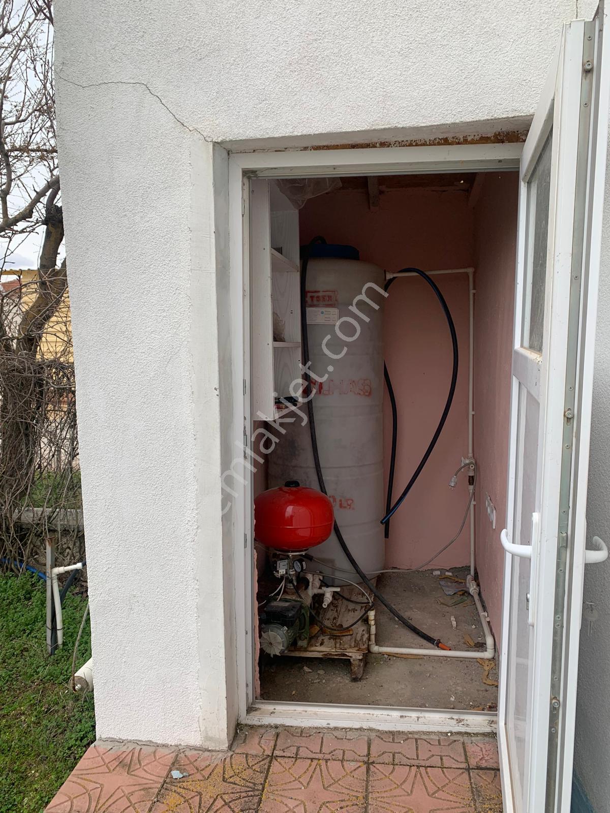 İmişehir Köy İçi, Köşebaşı 3 Katlı Ev - Görsel 14