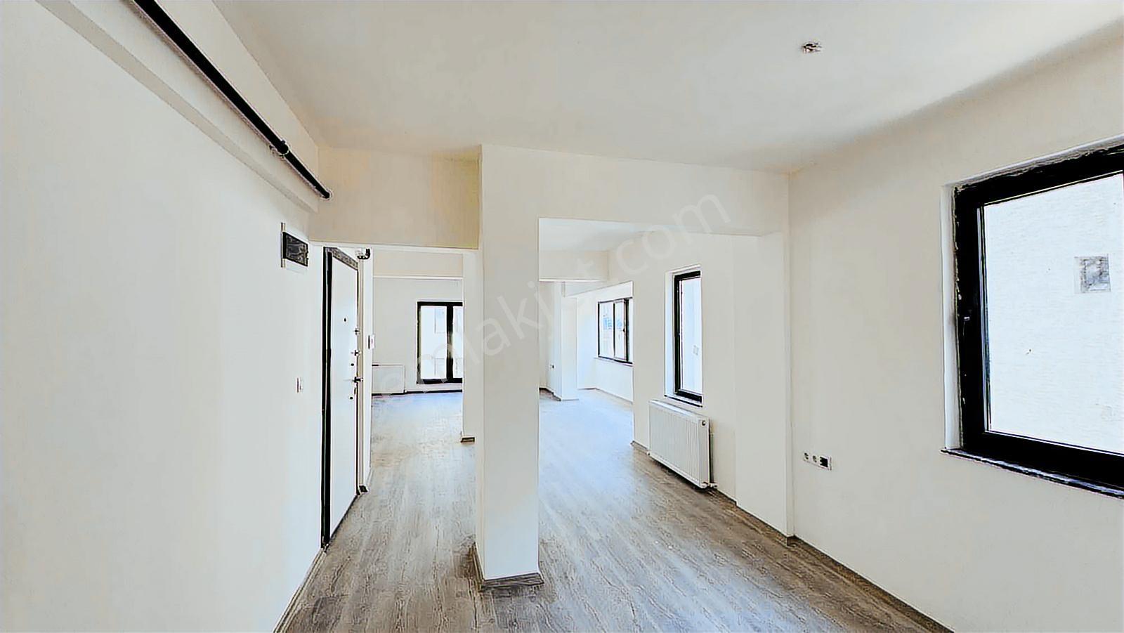 Can / Remax 56'lar Samsun Merkezde Kiralık 105m² Ofis Ve Katları - Görsel 10