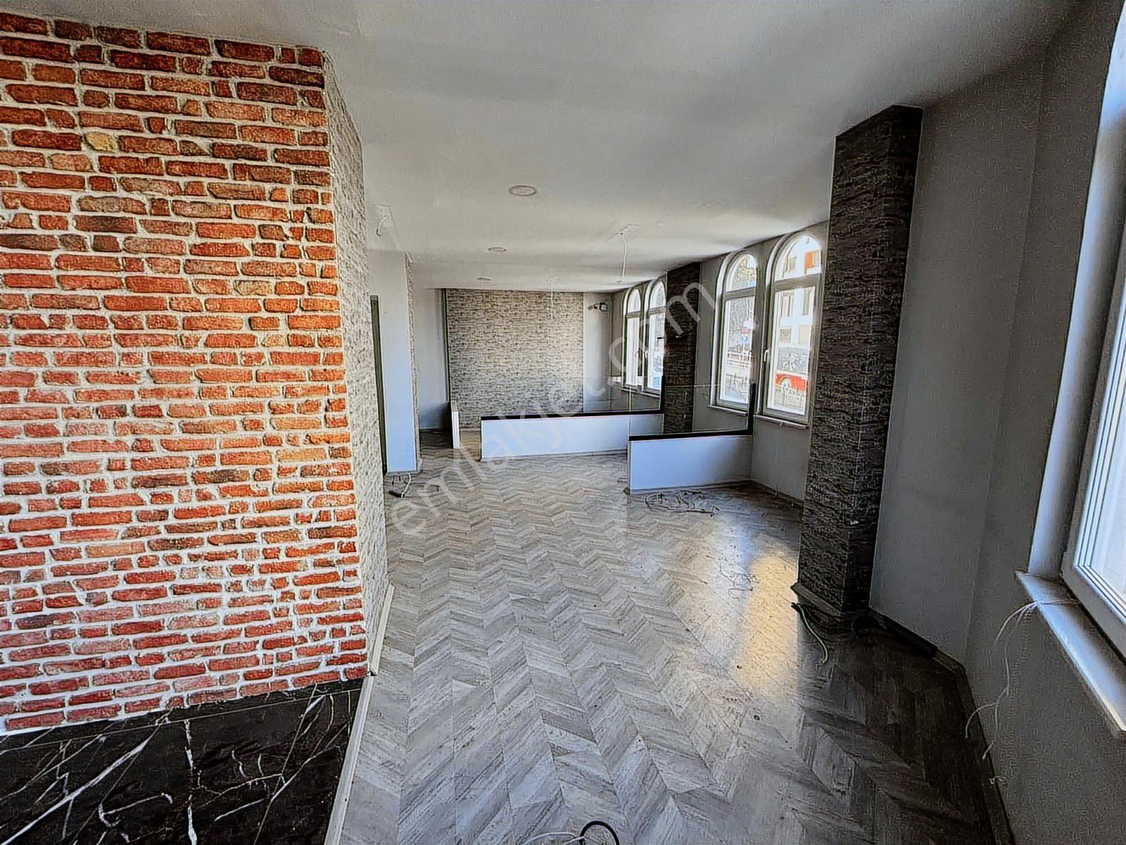 Cumhuriyet Meydanı 120m² Satılık Dükkan Tabela Değeri Yüksek - Görsel 2
