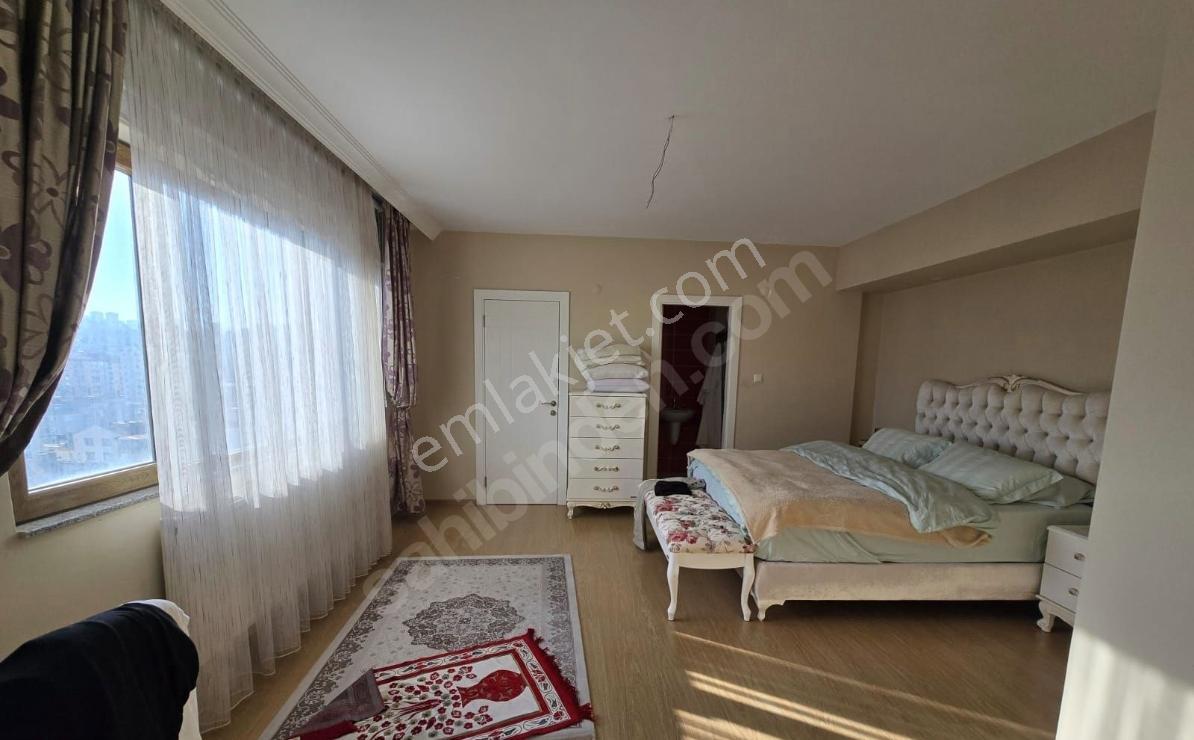 Tramvay Altında Gök Evlerde Site İçerisinde Satılık 4+1 Daire - Görsel 3
