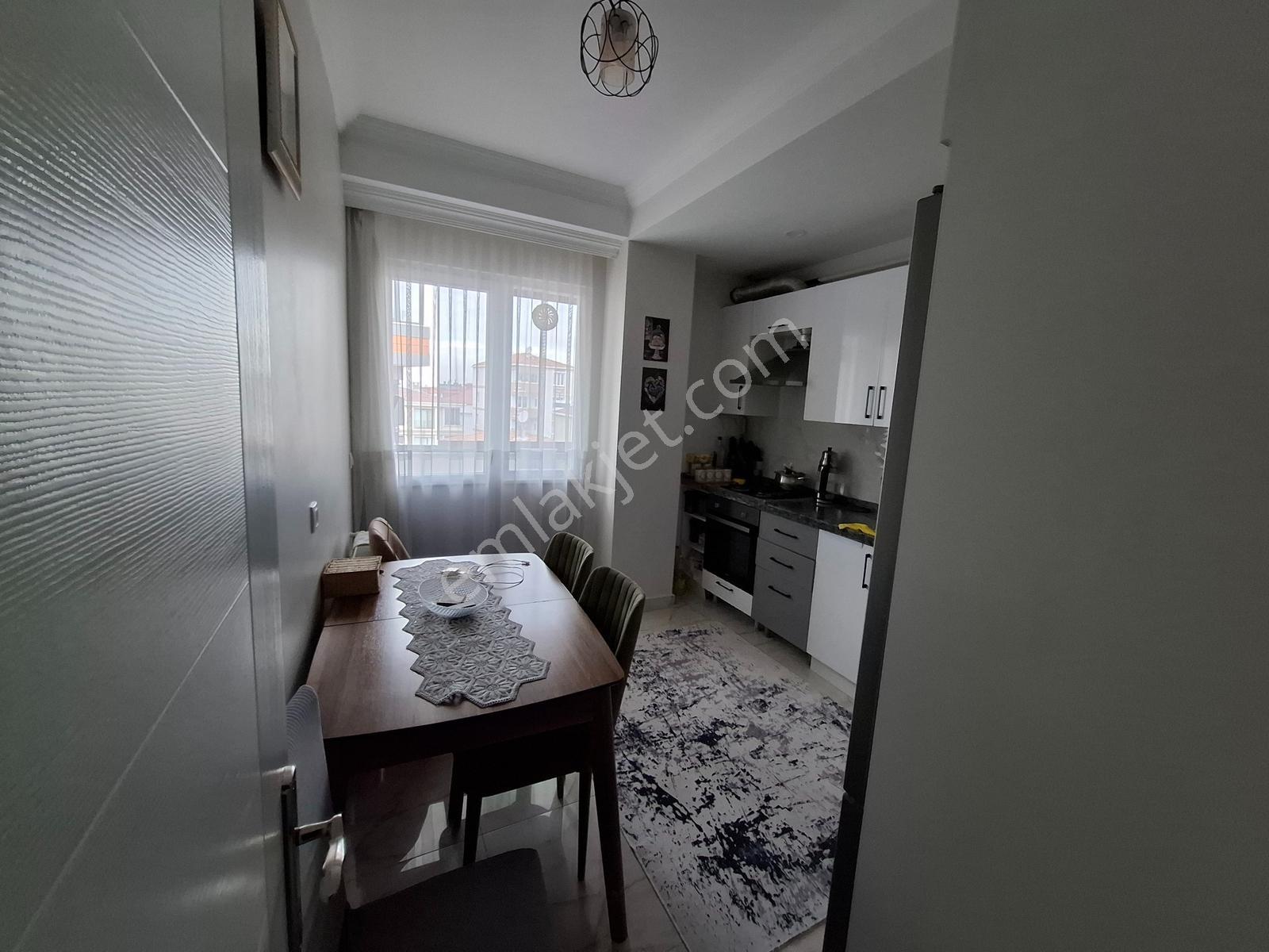 Küçükçekmecede Sıfır Binada Temiz Geniş Dublex Daire - Görsel 5