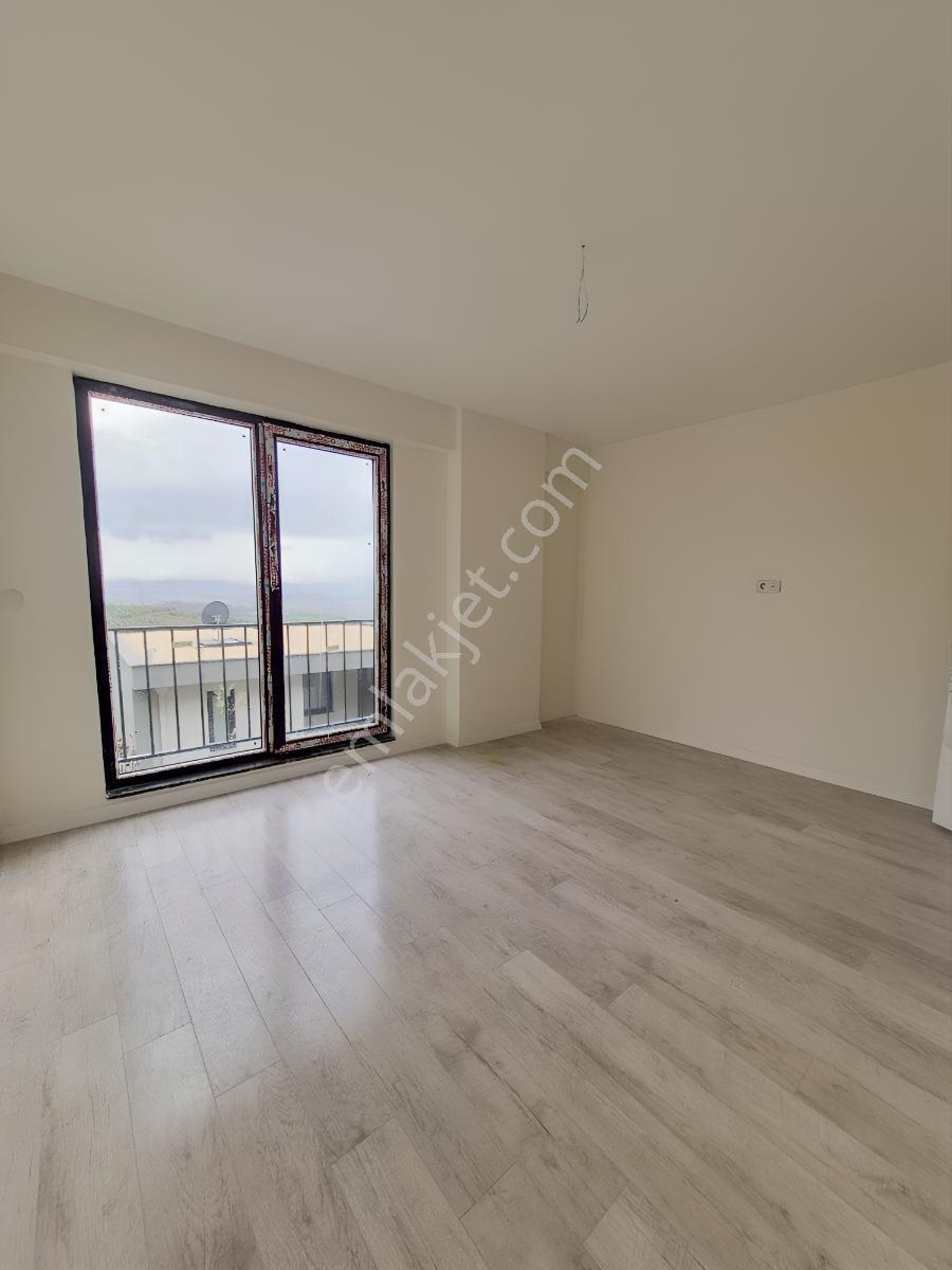 Mudanya Mürselde Şehrin Gürültüsünden Uzak Ayrıcalıklı 5+1 Villa - Görsel 20