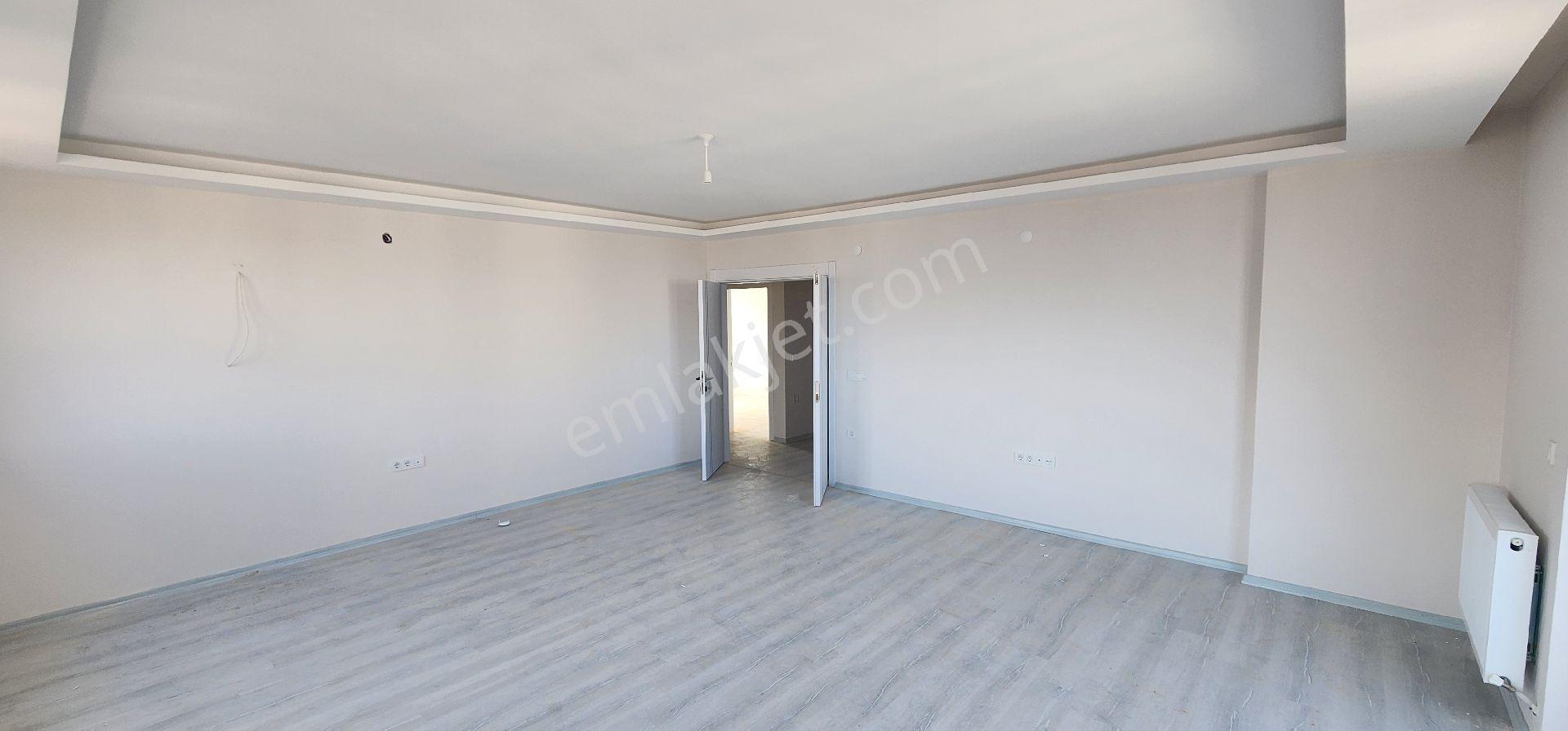 Yalıncak Casamarin Sitesinde Satılık Deniz Manzaralı Daire - Görsel 3