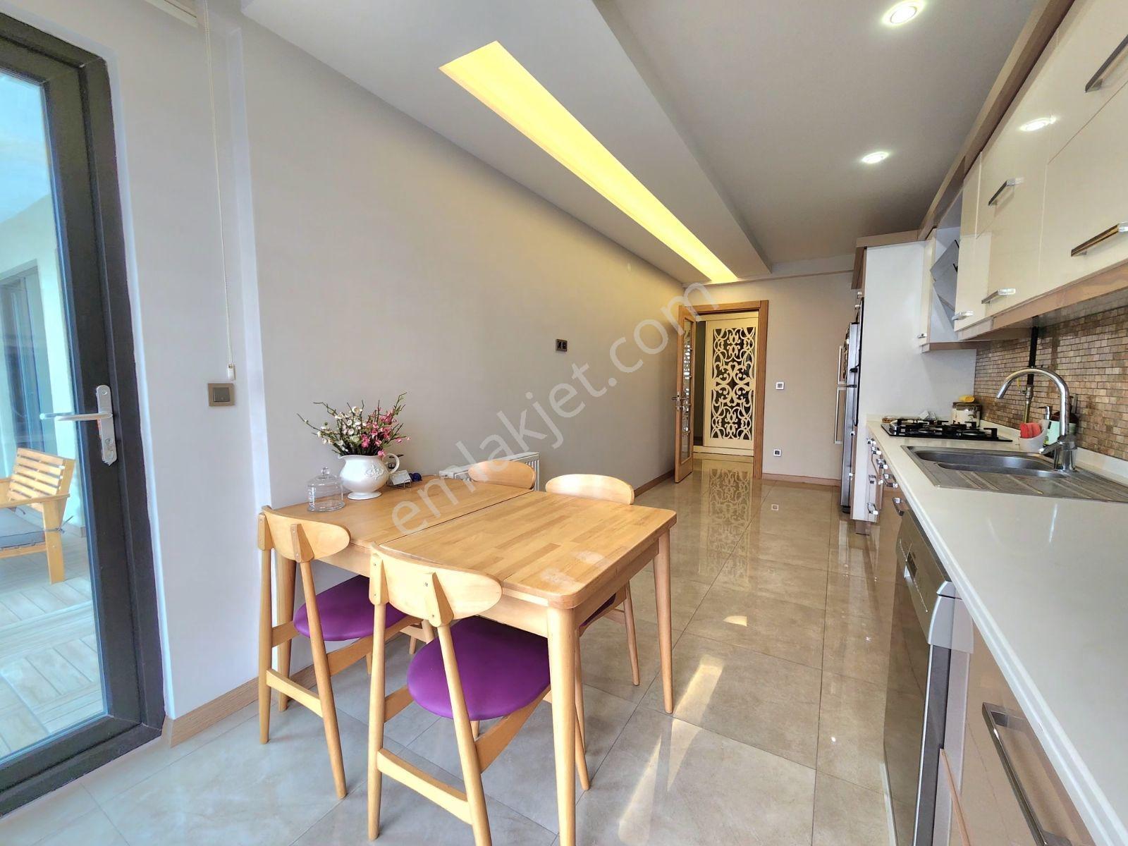 Remax Damla Gür'den Ömürevlerinde Kullanışlı Satılık 4+1 Daire - Görsel 22