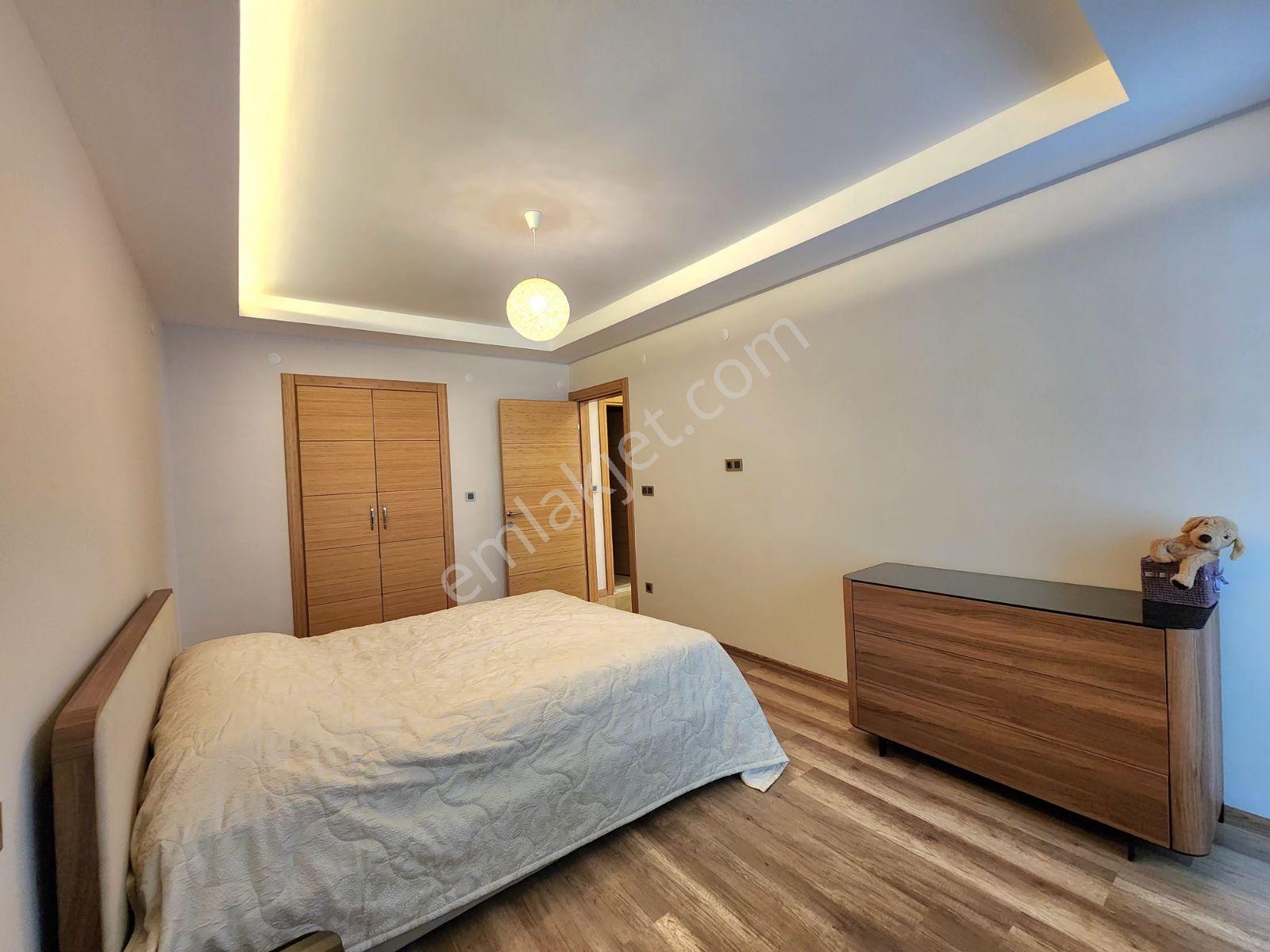 Remax Damla Gür'den Ömürevlerinde Kullanışlı Satılık 4+1 Daire - Görsel 29