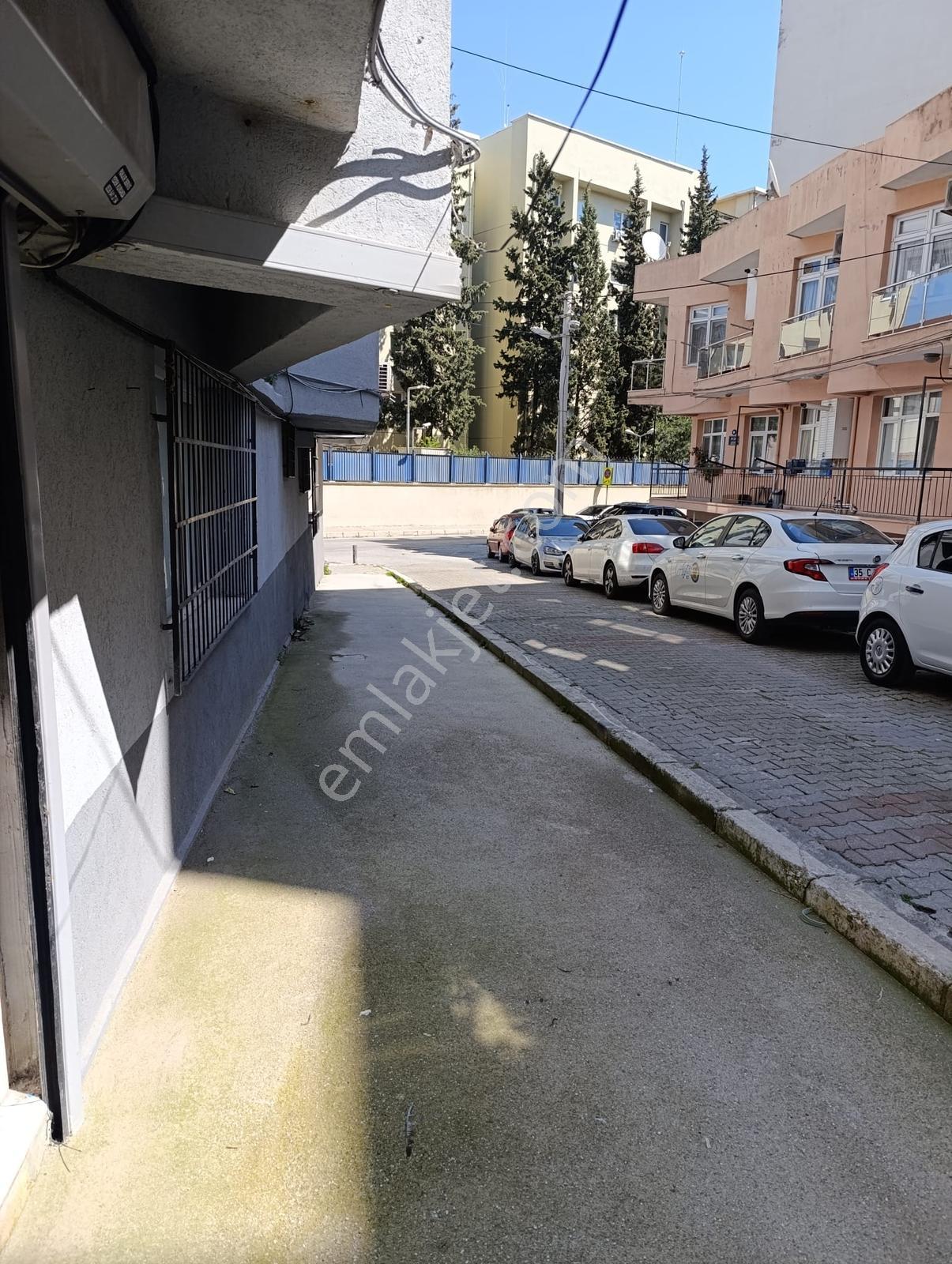 Demetten Yeşilyurtta Okul Ve Pazar Yanı Kiralık Dükkan - Görsel 9