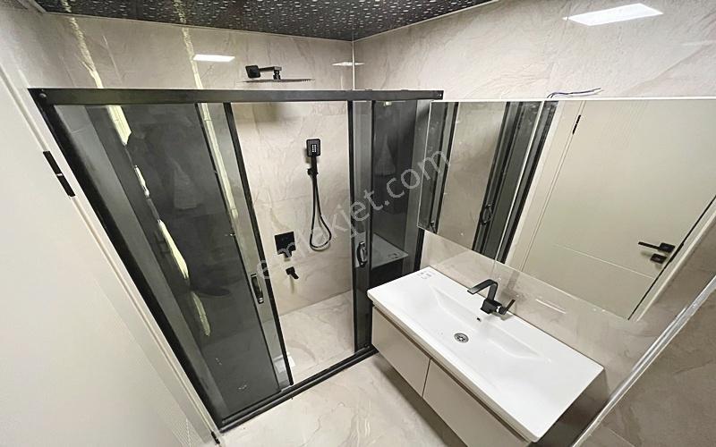 Yenikent Emlak'tan Çift Mutfaklı 3+1 140m2 2.5 Milyn Kredi Daire - Görsel 15