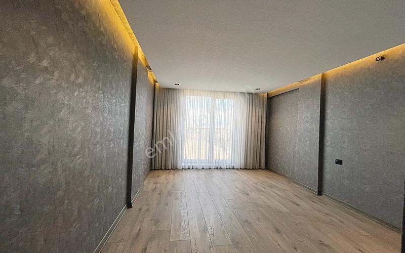 Yenikent Emlak'tan Çift Mutfaklı 3+1 140m2 2.5 Milyn Kredi Daire - Görsel 34