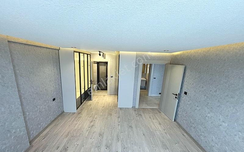 Yenikent Emlak'tan Çift Mutfaklı 3+1 140m2 2.5 Milyn Kredi Daire - Görsel 18