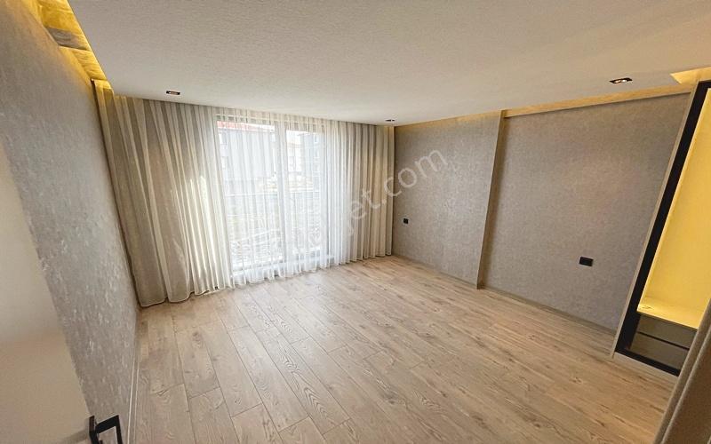 Yenikent Emlak'tan Çift Mutfaklı 3+1 140m2 2.5 Milyn Kredi Daire - Görsel 10