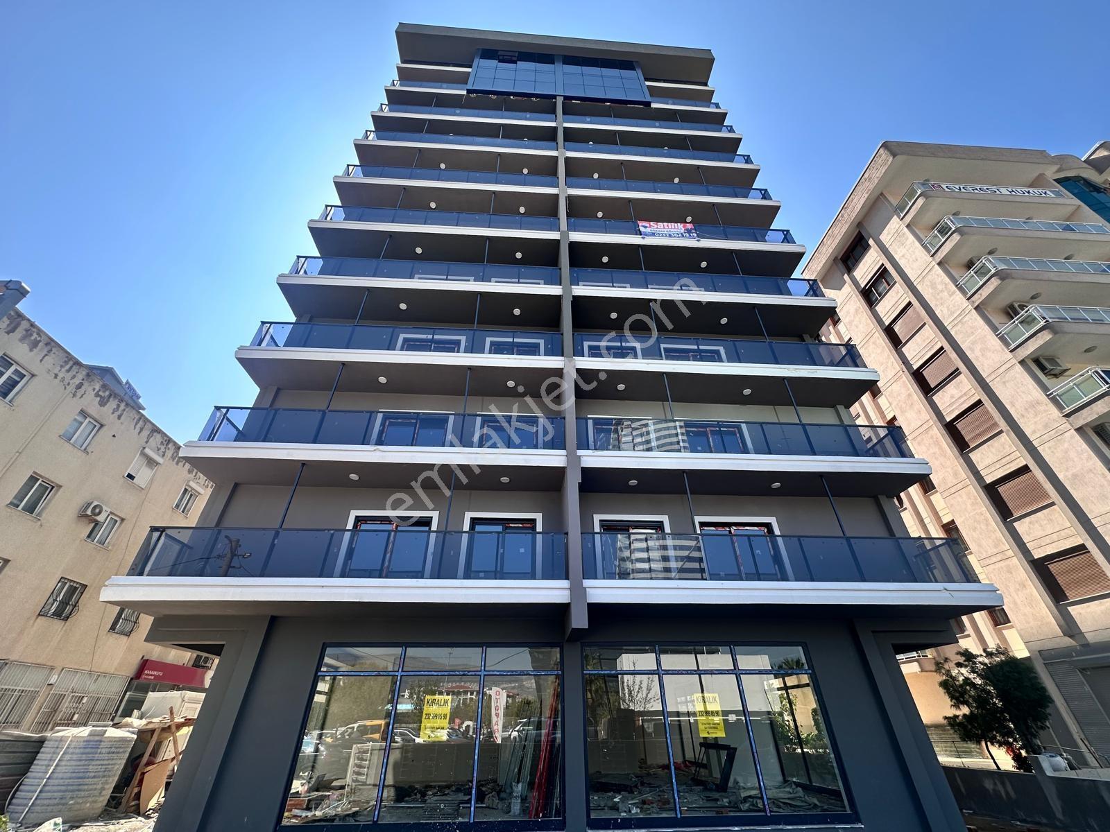 Merkezi Konumlu Çift Cephe 165 M² Sıfır Kiralık Dükkan - Görsel 5