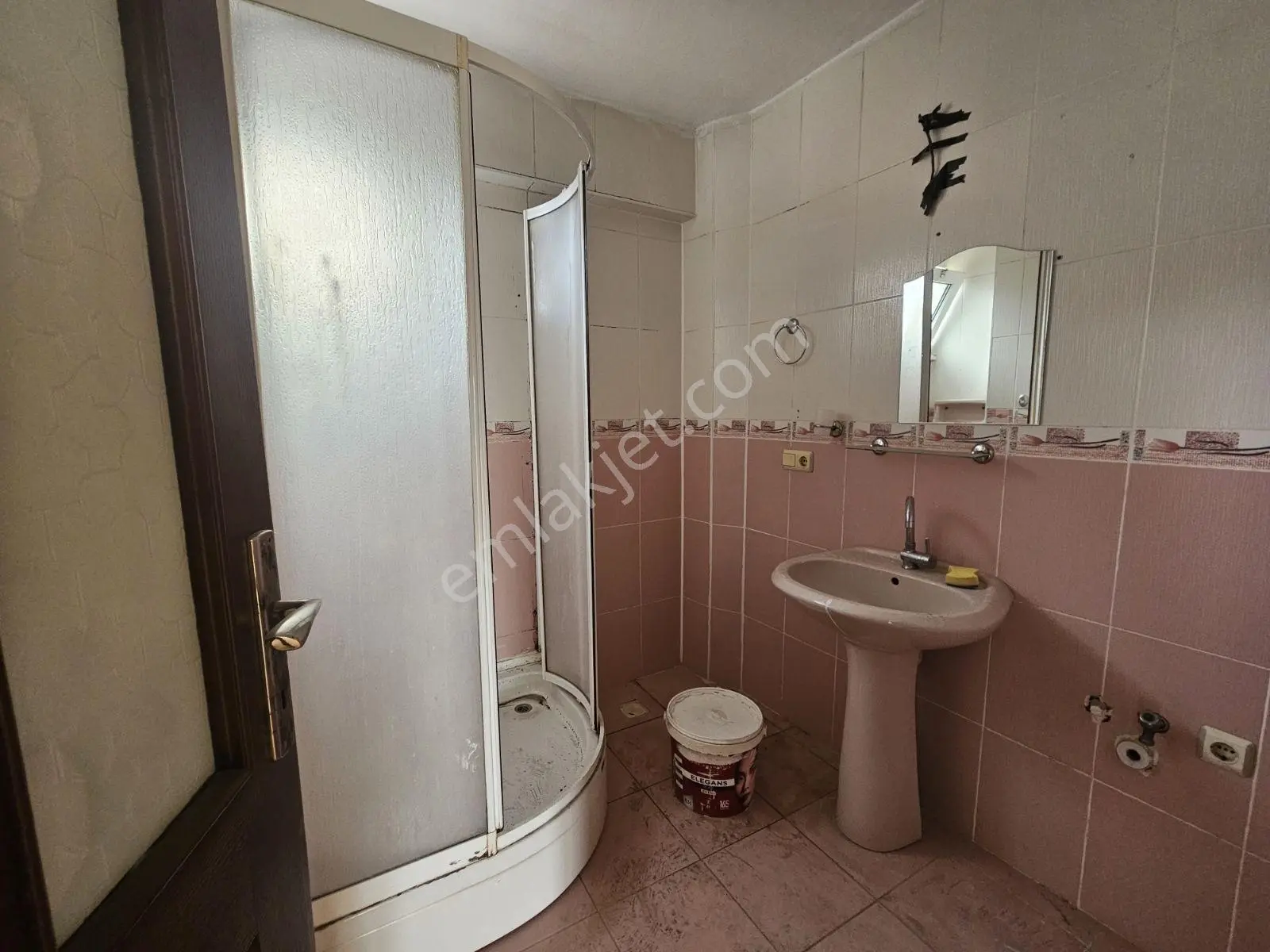 İlkadım Merkezde Anneler Parkına Yakın Kiralık 3+1 Daire - Görsel 2