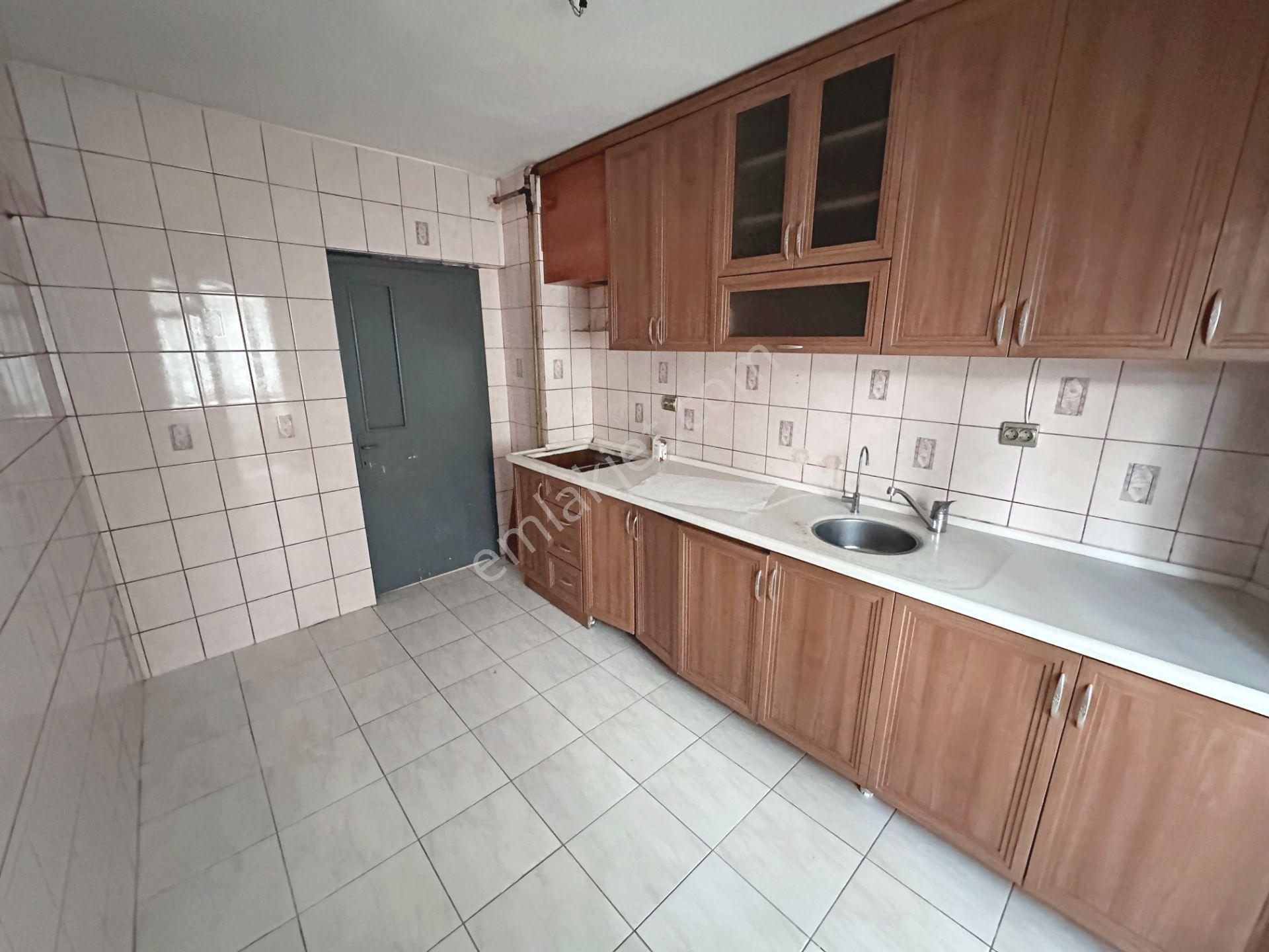 Abidinpaşa Mahallesi Ara Kat Ön Cephede Geniş 3+1 Satılık Daire - Görsel 15