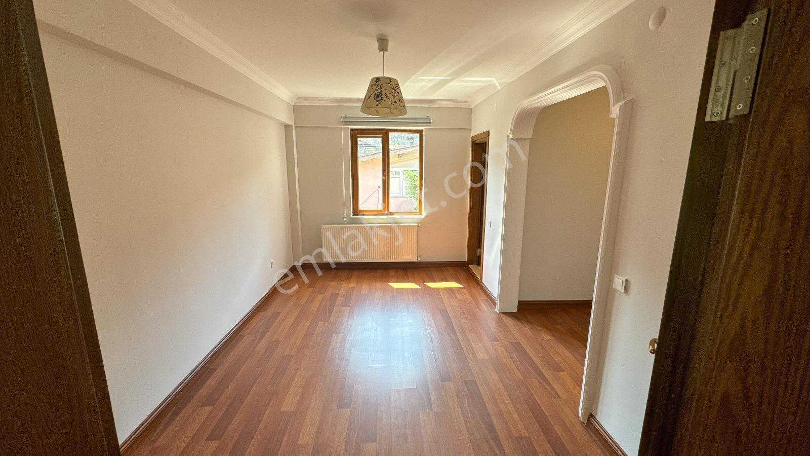 Gamze Topçu'dan 658 M² Arsa Fiyatına Isıtmalı Havuzlu Vılla - Görsel 4