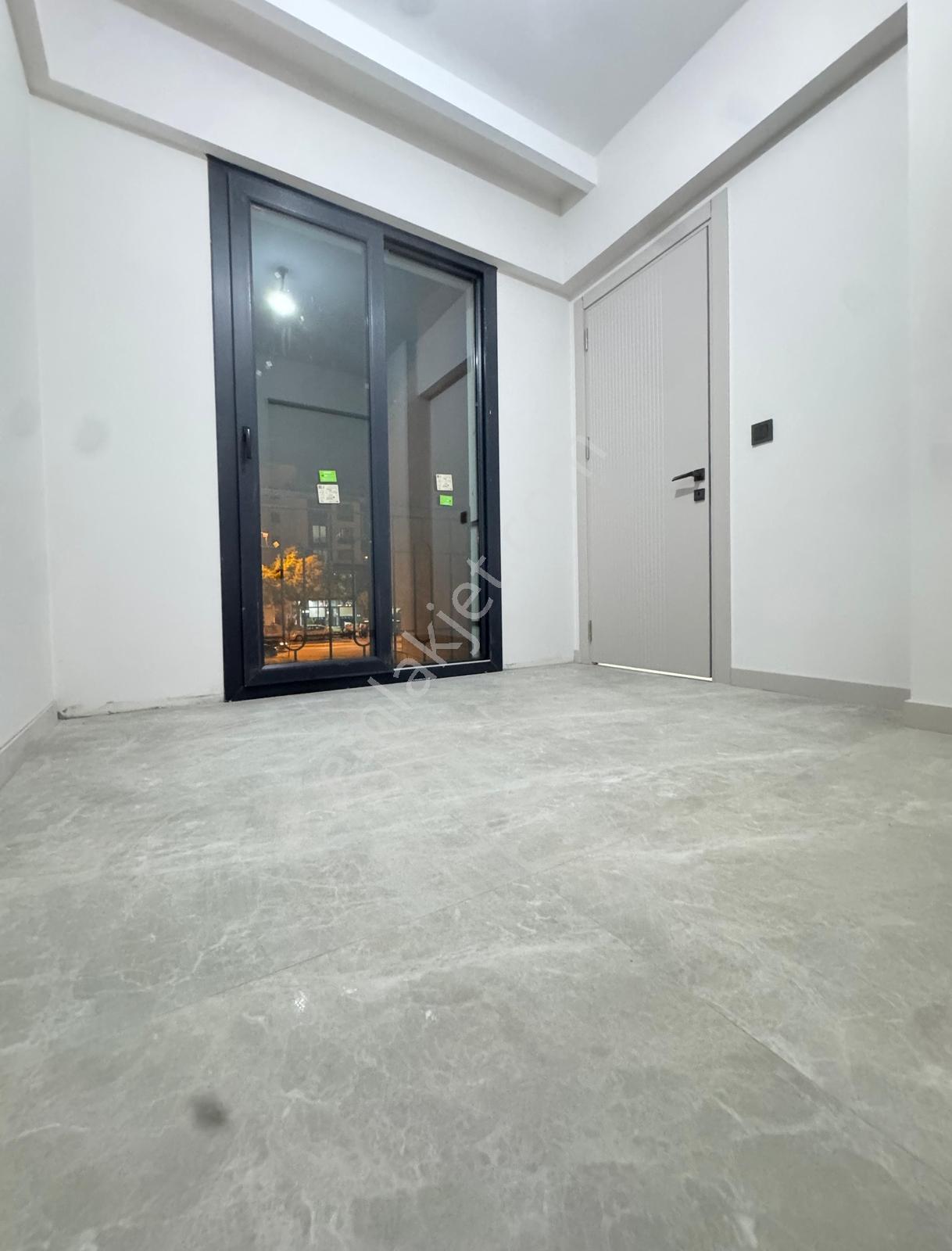 Demirler'den Adalet'te Modern Tasarım Kiralık 2+1 Apart - Görsel 2