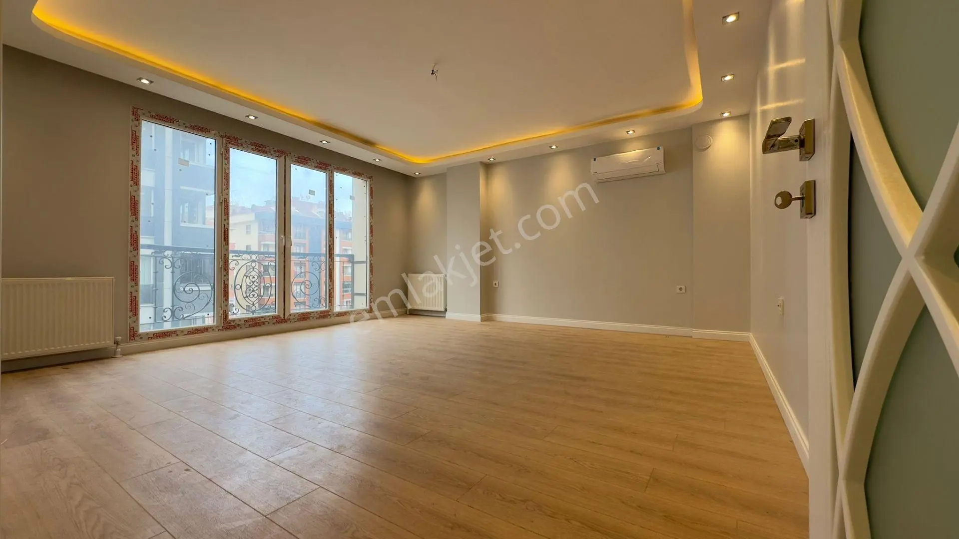 Şirinevler'de Satılık 3+1 Modern Ve Ferah Daire