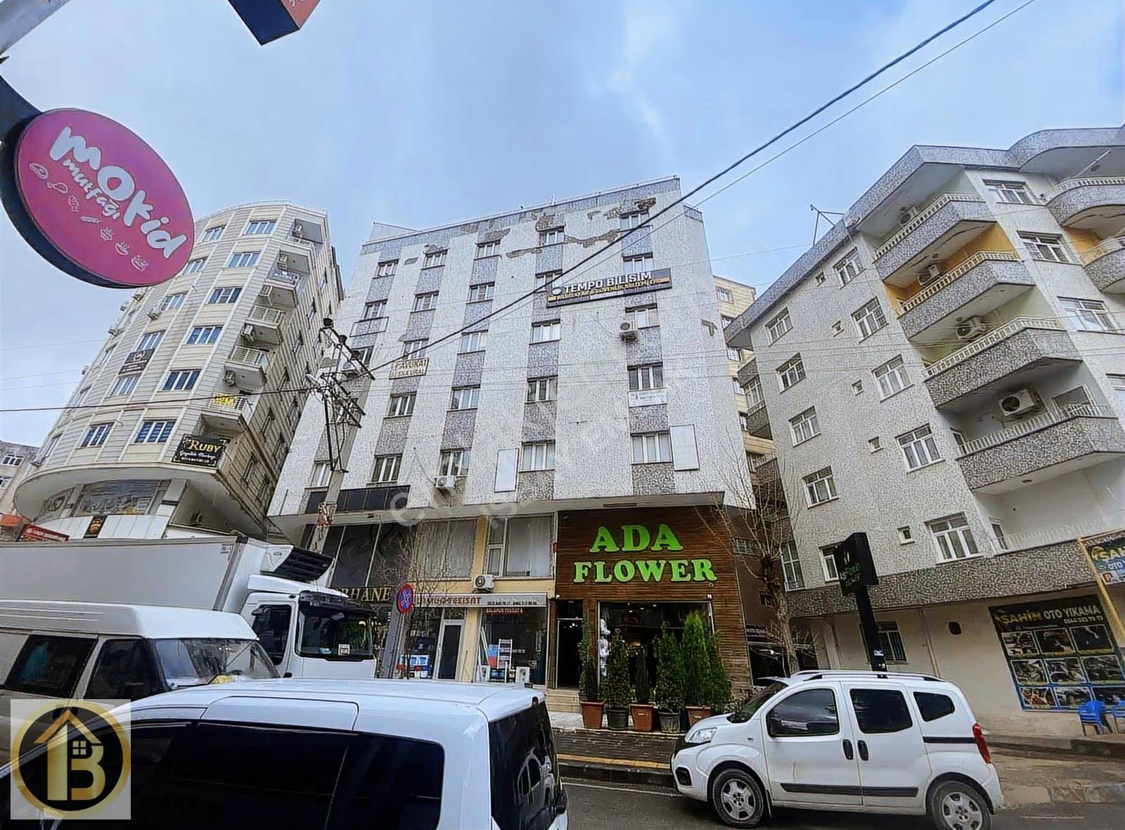 Valilik Civarı, İş Bankası Arkası 1+1 Ayrı Mutfaklı Daire