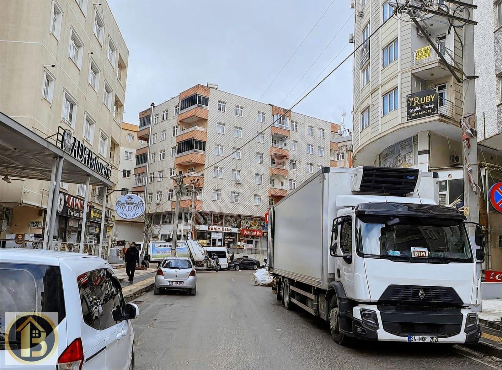 Valilik Civarı, İş Bankası Arkası 1+1 Ayrı Mutfaklı Daire - Görsel 3