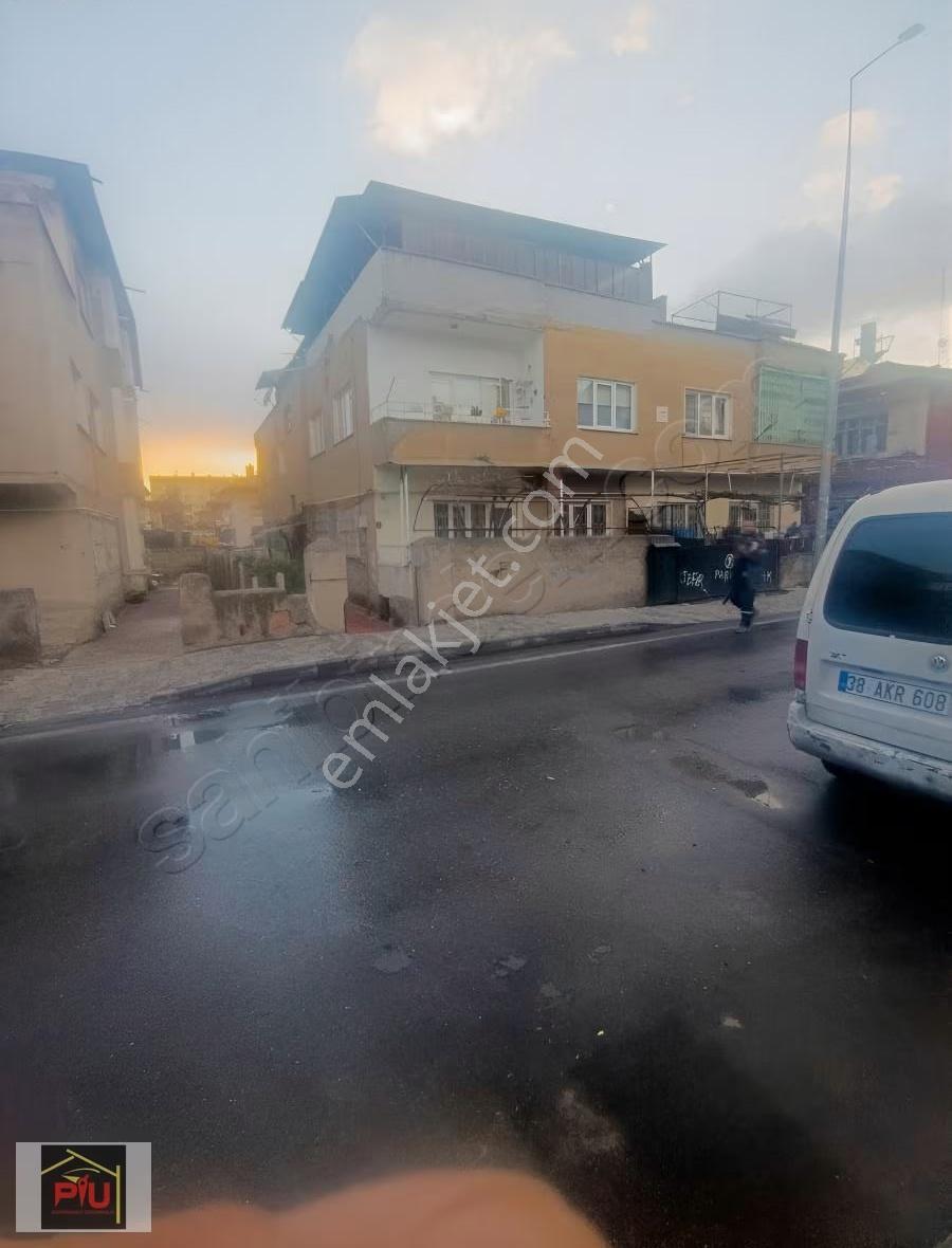 Yeni Mahallede Satılık 2+1 ( 110 M2) Geniş Ferah Fırsat Dairesi - Görsel 6