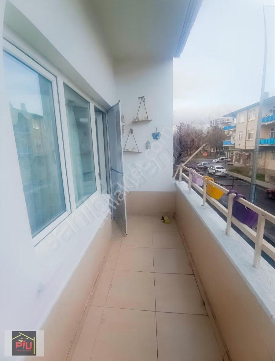 Yeni Mahallede Satılık 2+1 ( 110 M2) Geniş Ferah Fırsat Dairesi - Görsel 28