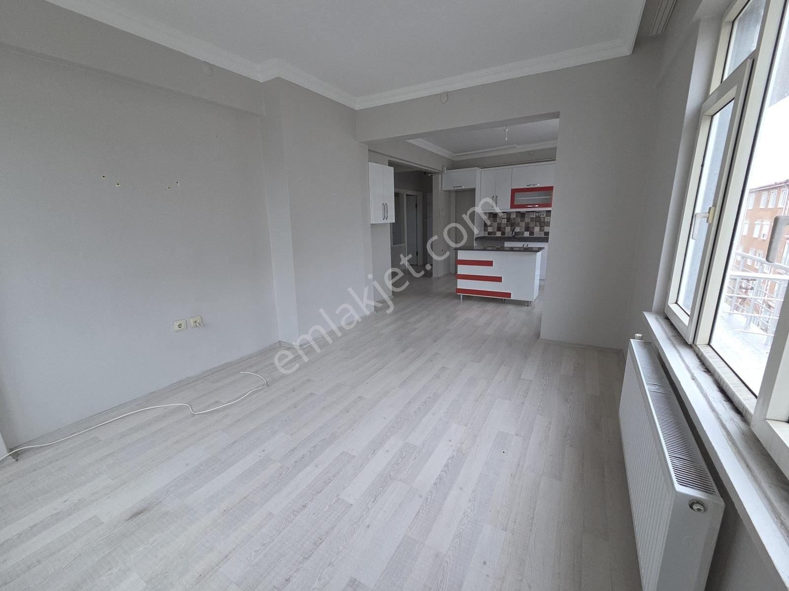 Merkezi Konumda 2+1 Kiralık Daire - Görsel 15