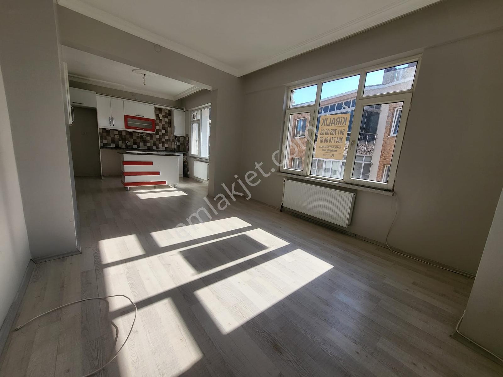 Merkezi Konumda 2+1 Kiralık Daire - Görsel 10