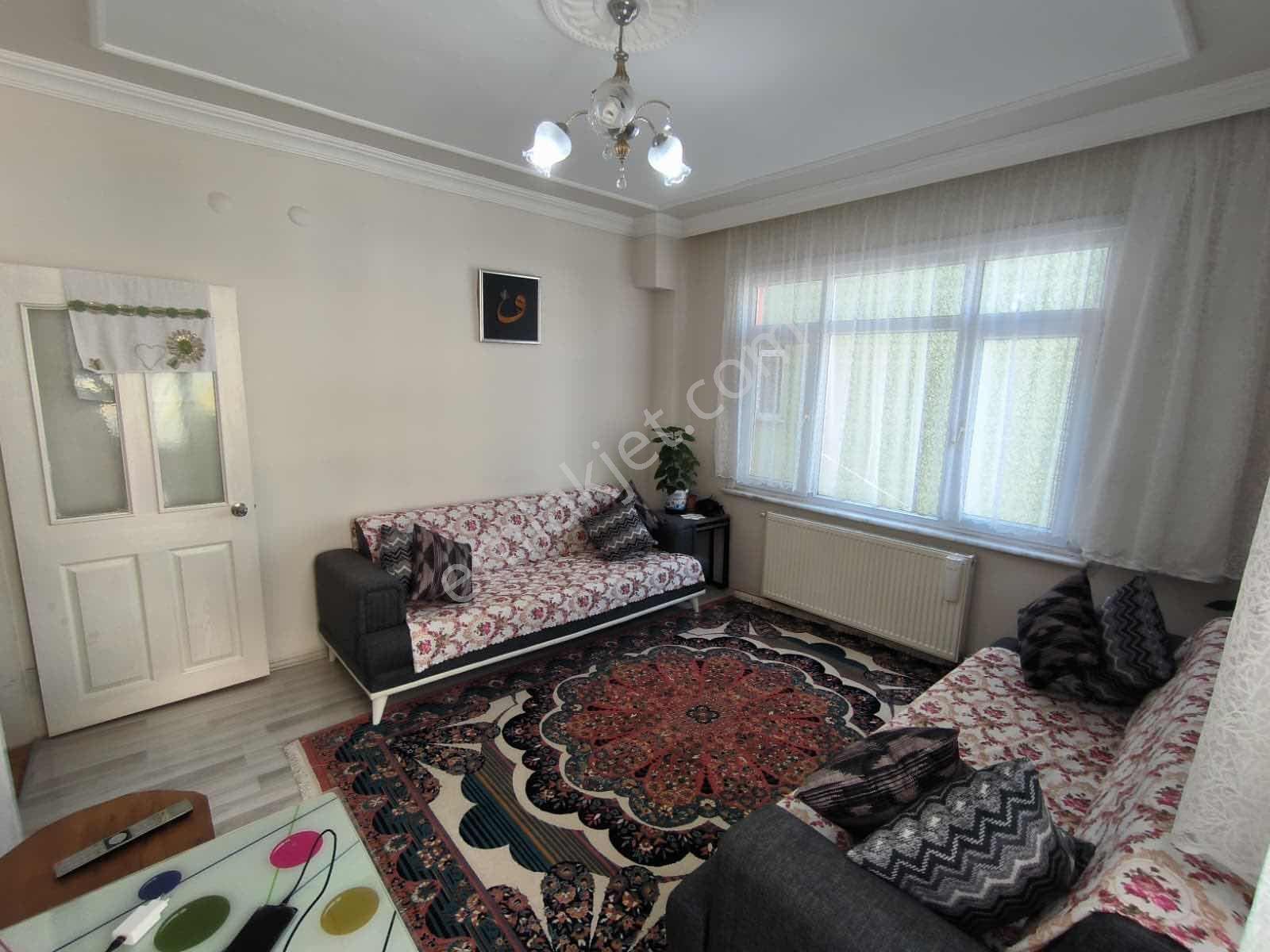 Cumartesi Pazarı Yakını Satılık 2+1 - Ara Kat | Cadde Üzerinde - Görsel 4