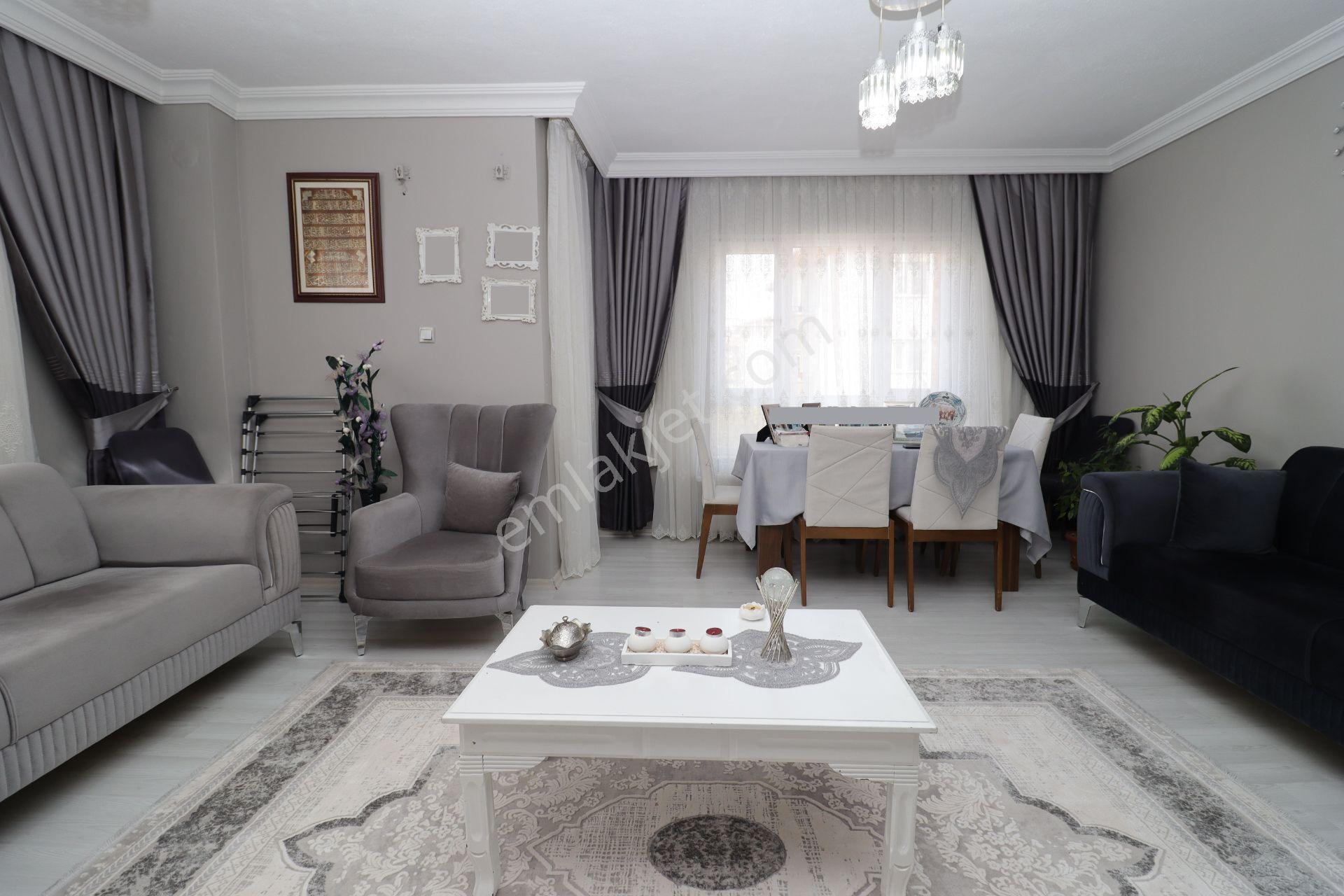 Akif'ten Oğuzlar Mah Sitede Ara Kat Yapılı 3+1 Satılık Daire - Görsel 3