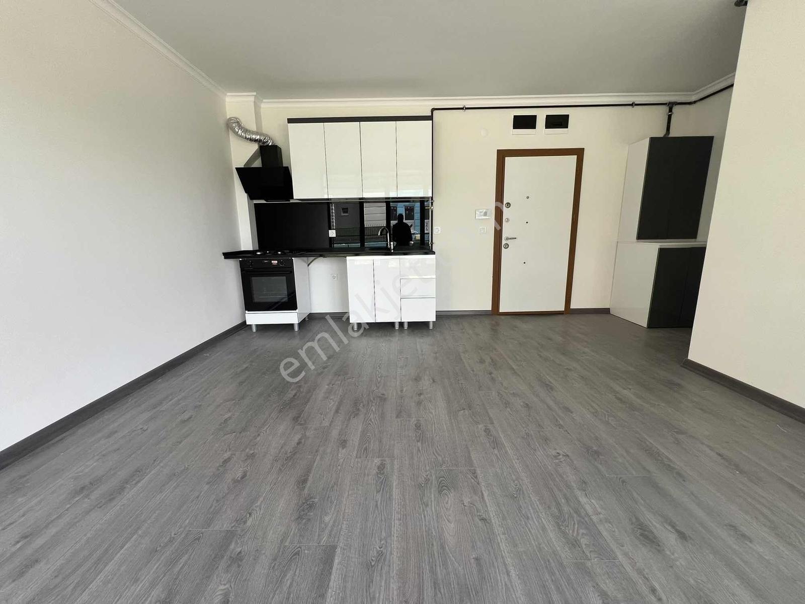 Alaçatı'dan/incek Bulvar Ve Market Yakını/yerden Isıtmalı 1+1 - Görsel 14