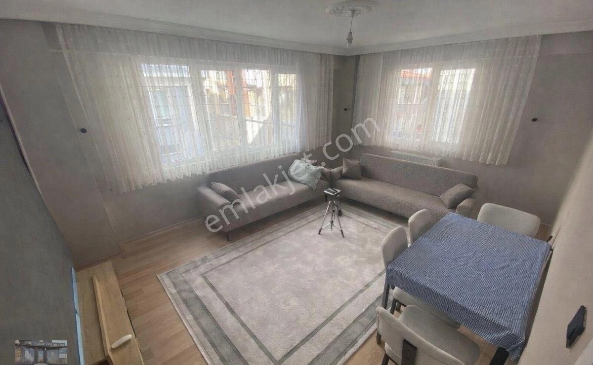 Özgür Gayrimenkul’den Kırmızıtoprak Mh. Satılık 2+1 Fırsat Daire - Görsel 3