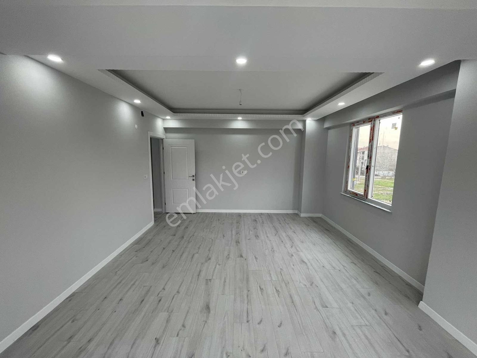 Çobançeşme Mahallesin De Cadde Cephe 3+1 Site İçi Kiralık Daire - Görsel 20