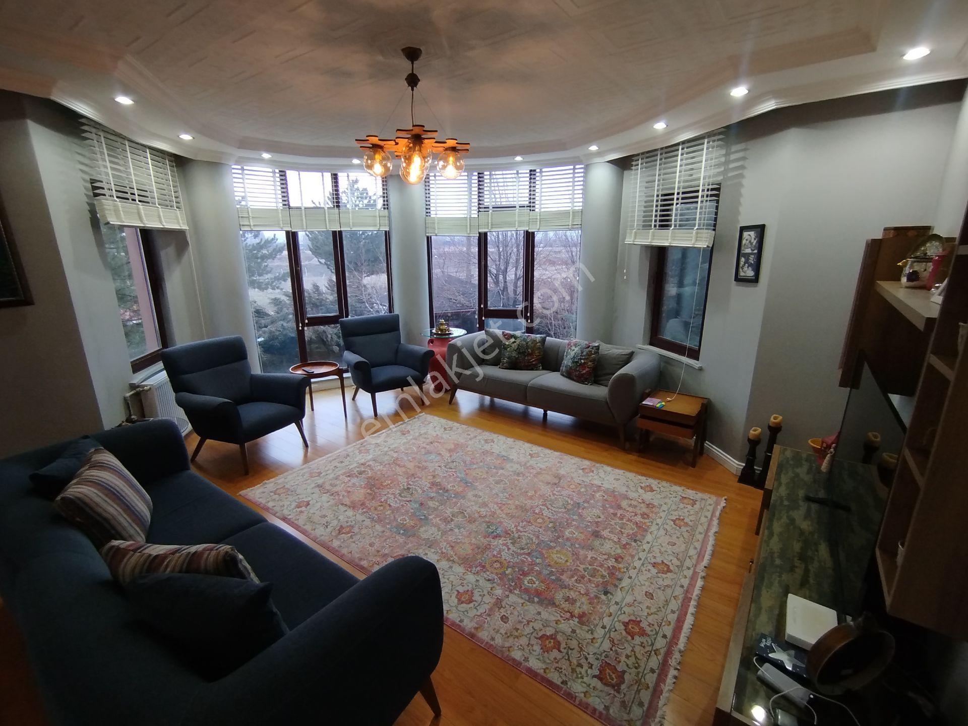 Kaçmaz Emlak Sivas Eğriköprü Mah. Satılık Villa 6+1 Net 360 M² - Görsel 9