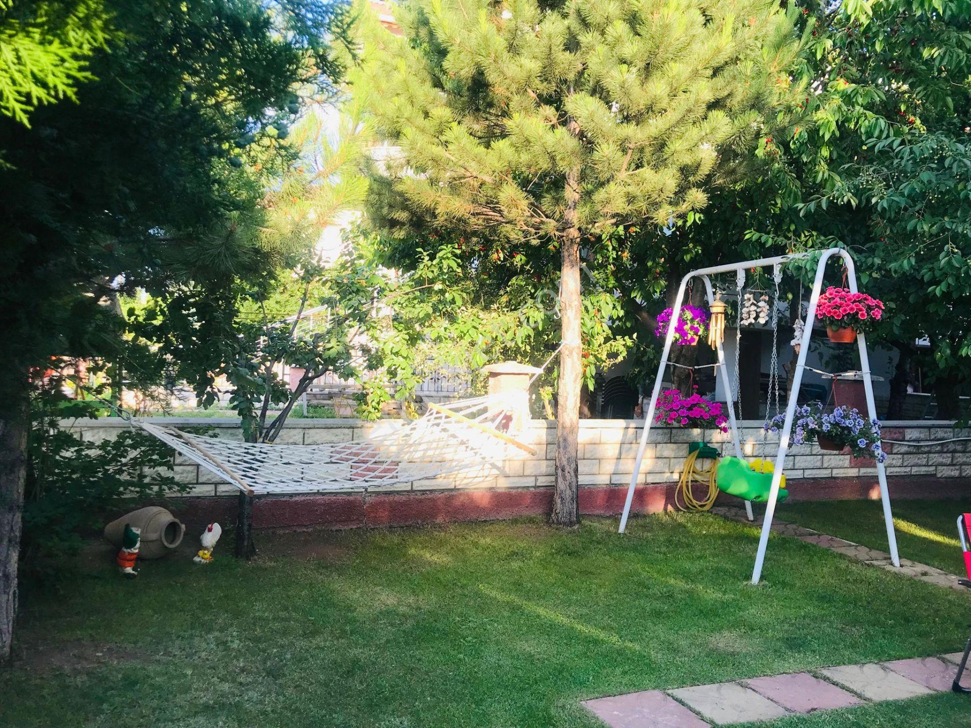 Kaçmaz Emlak Sivas Eğriköprü Mah. Satılık Villa 6+1 Net 360 M² - Görsel 13