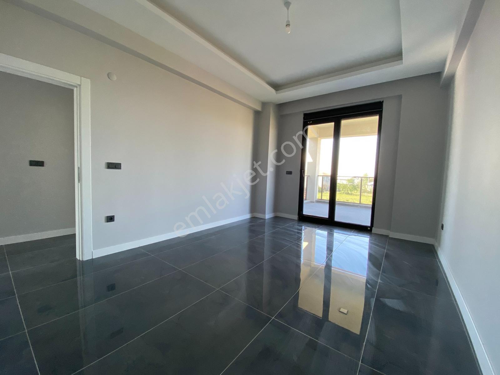 Kuyumcuhacı Ali Mahallesinde Lüks 4+1 240 M2 Büyük Bahçeli Villa - Görsel 24