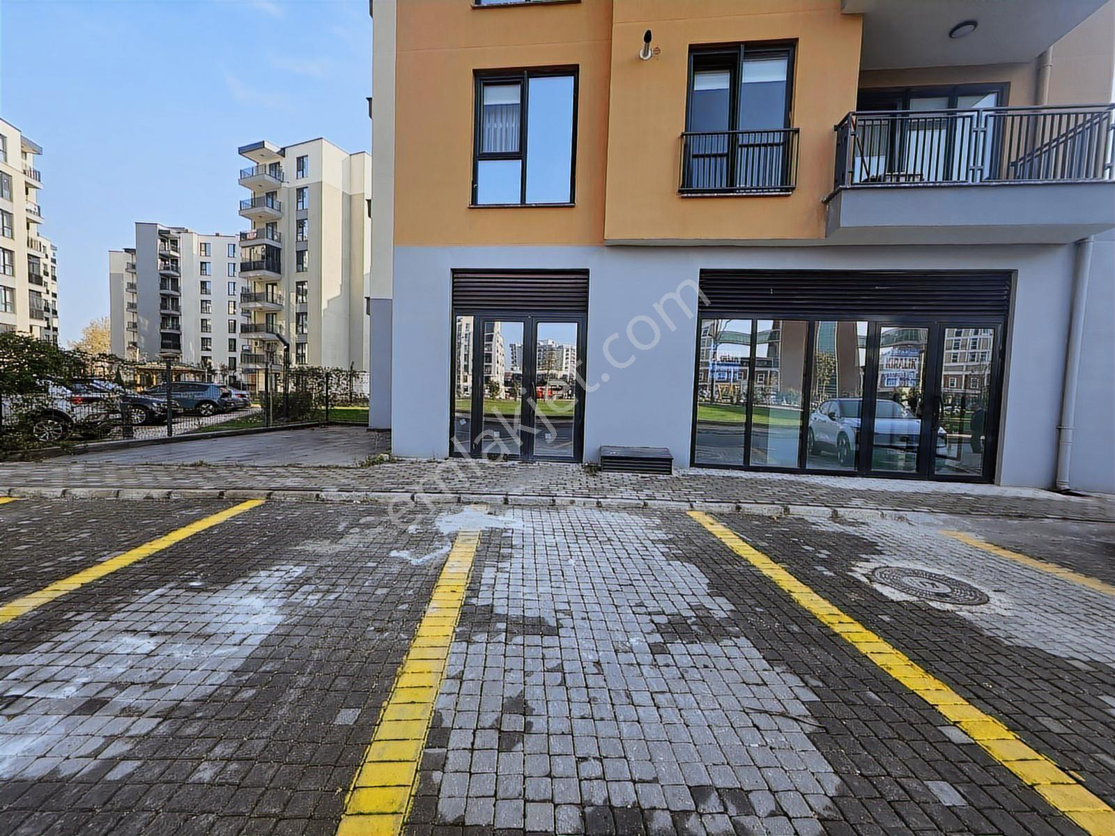 Remax Parla'dan Canik Şehri Bahçe Konutlarında Kiralık Dükkan - Görsel 2