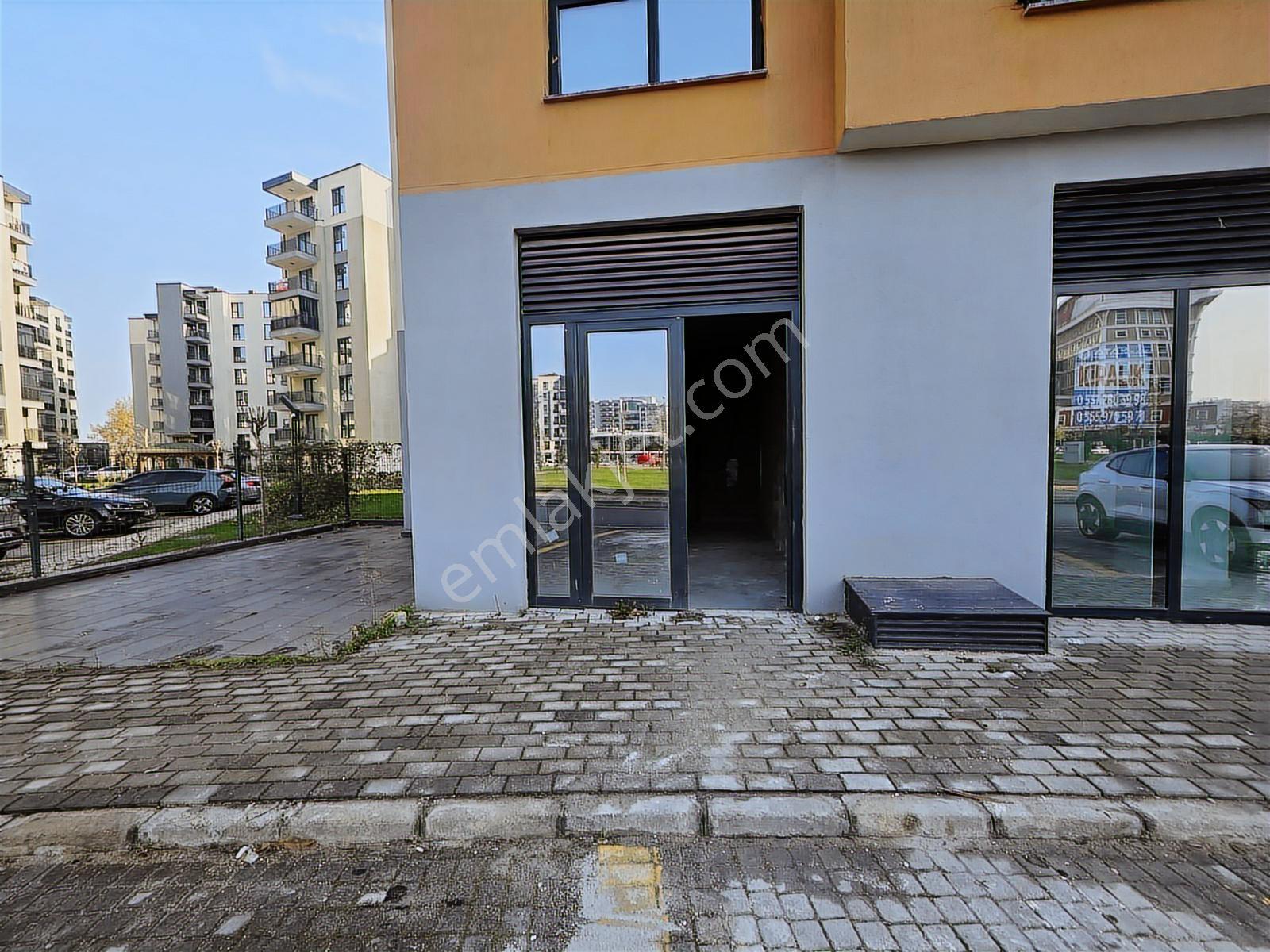 Remax Parla'dan Canik Şehri Bahçe Konutlarında Kiralık Dükkan - Görsel 3